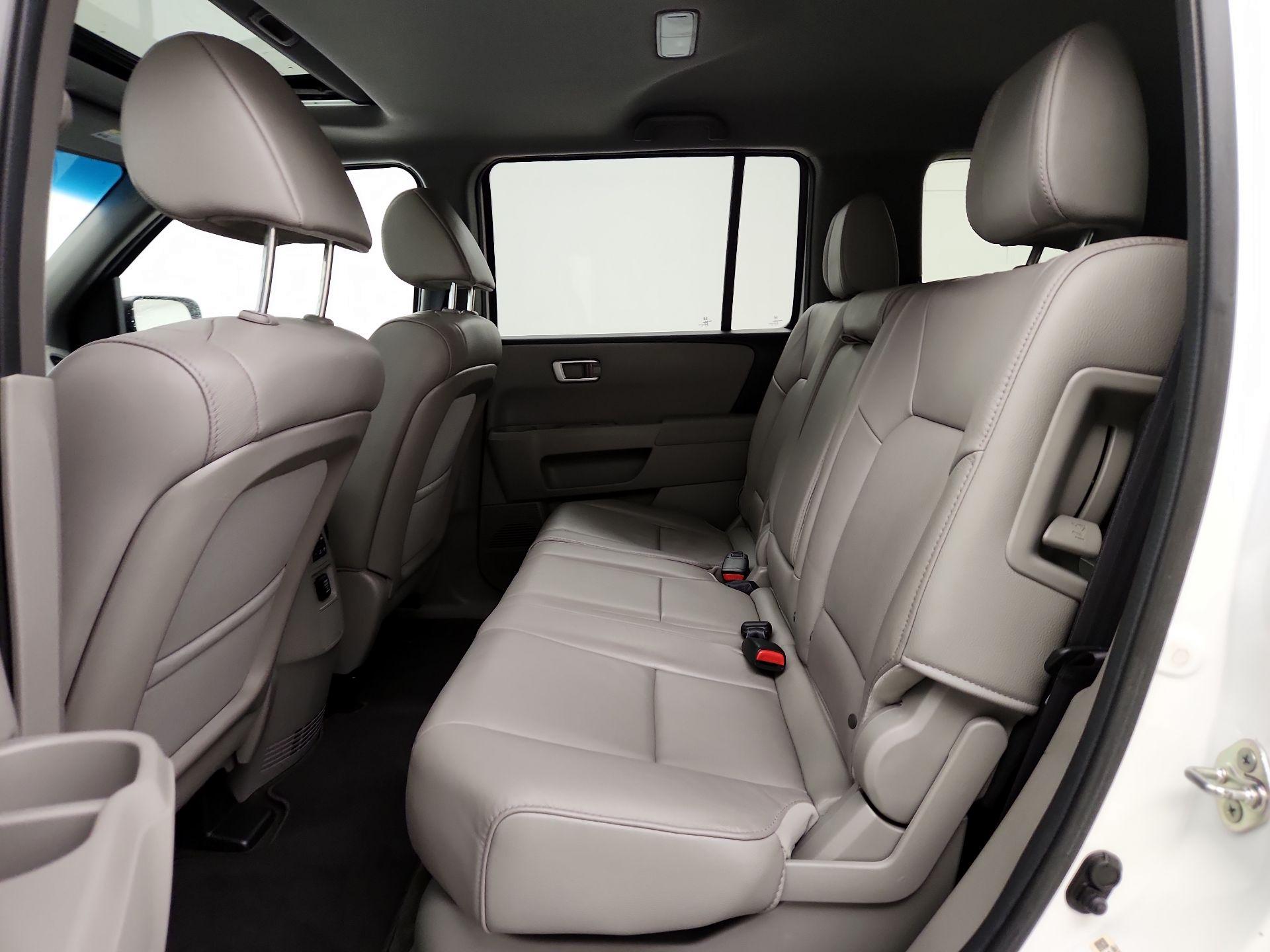 Thumbnail: 2014 Honda Pilot - 20