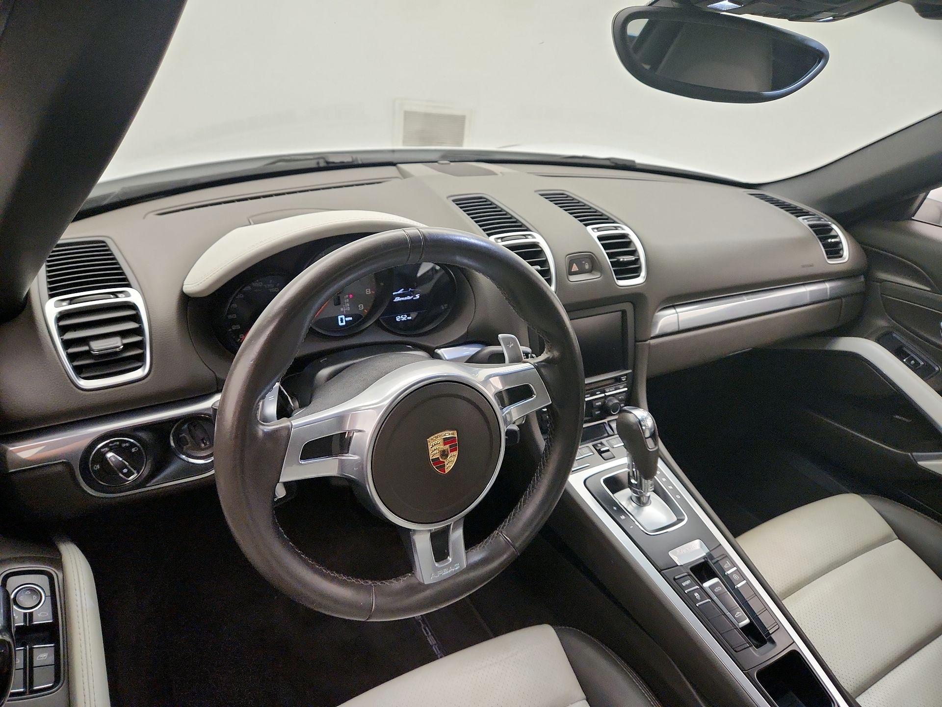 Thumbnail: 2015 Porsche Boxster - 9