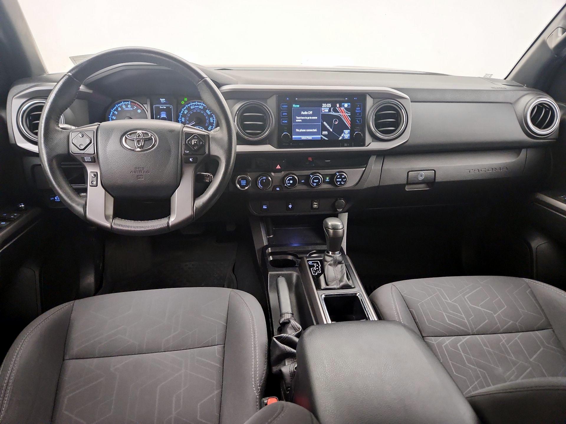 Thumbnail: 2017 Toyota Tacoma - 9