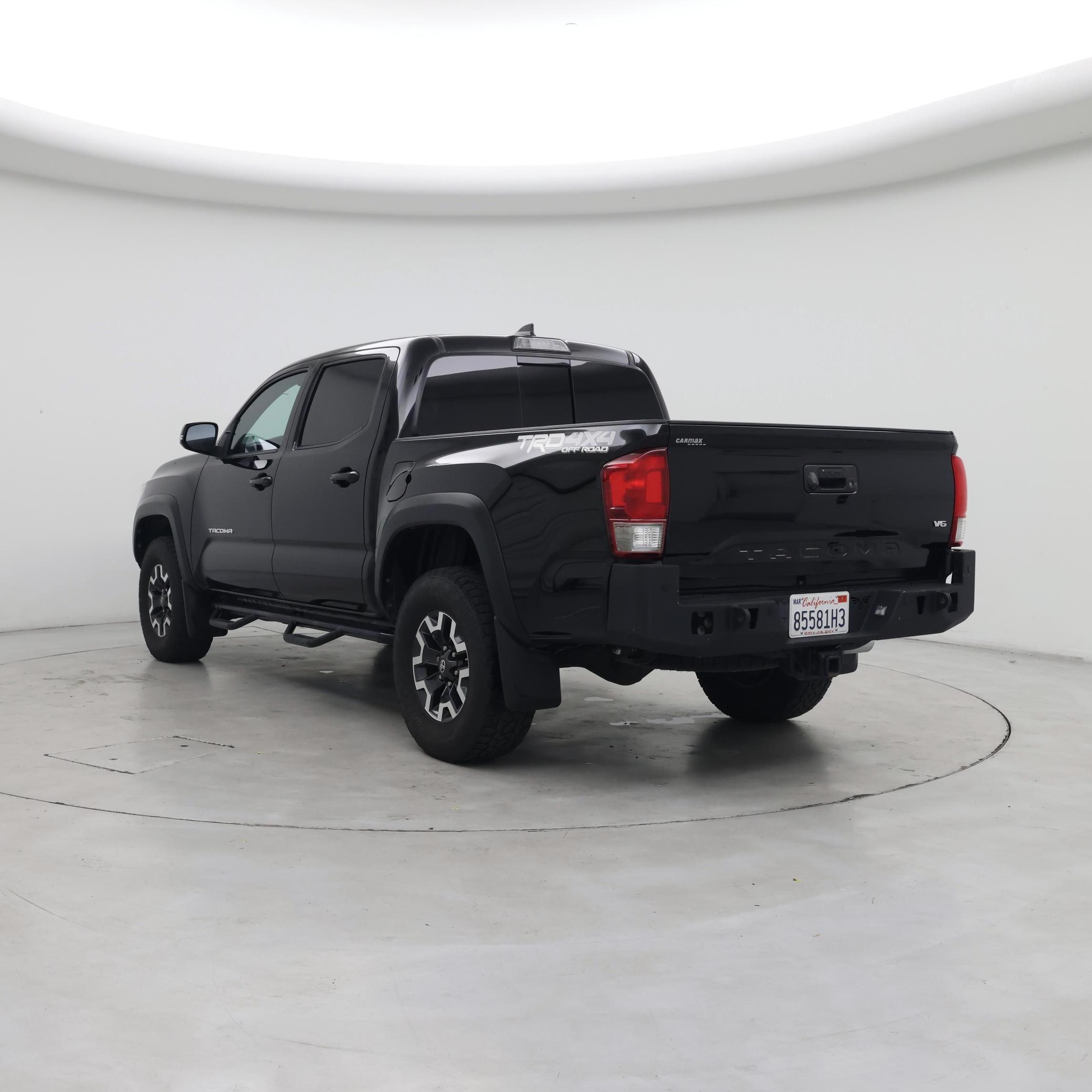 Thumbnail: 2017 Toyota Tacoma - 2