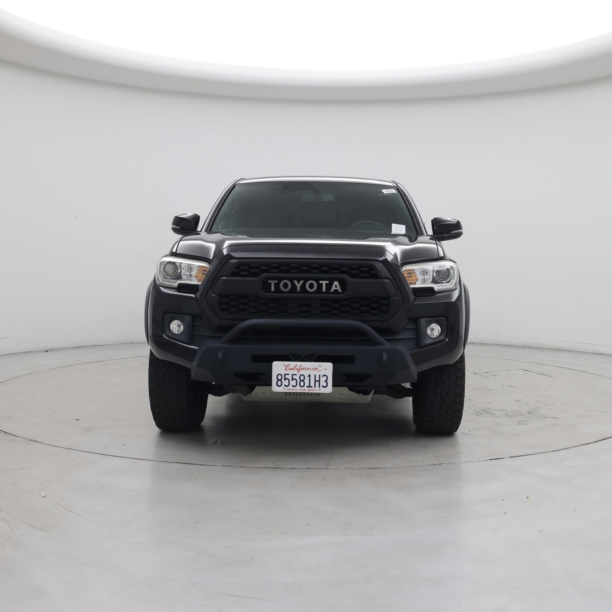 Thumbnail: 2017 Toyota Tacoma - 5