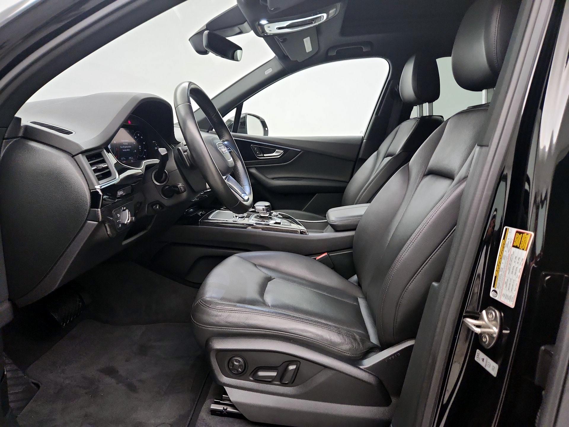 Thumbnail: 2017 Audi Q7 - 11