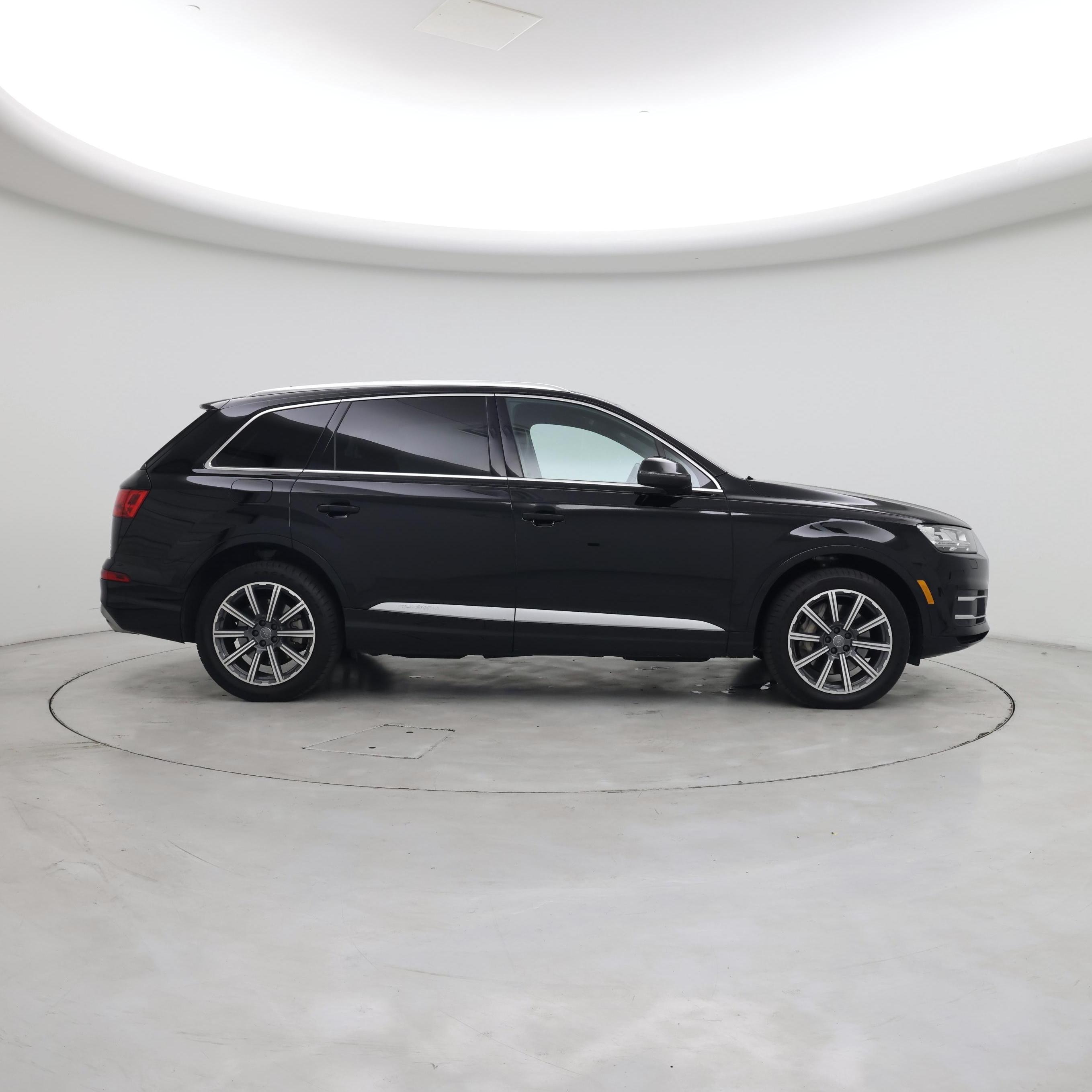 Thumbnail: 2017 Audi Q7 - 7