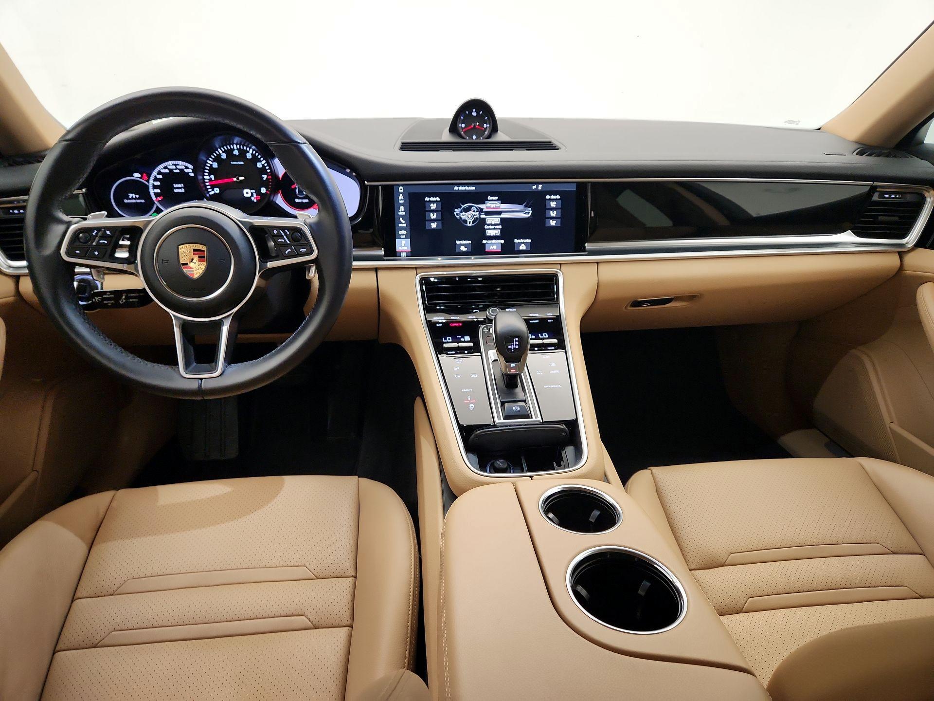 Thumbnail: 2018 Porsche Panamera - 9