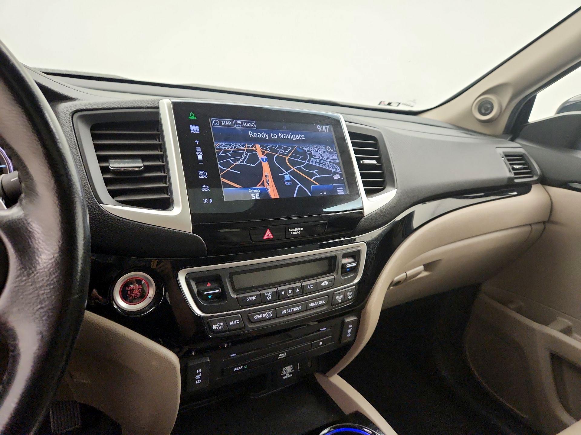 Thumbnail: 2016 Honda Pilot - 17