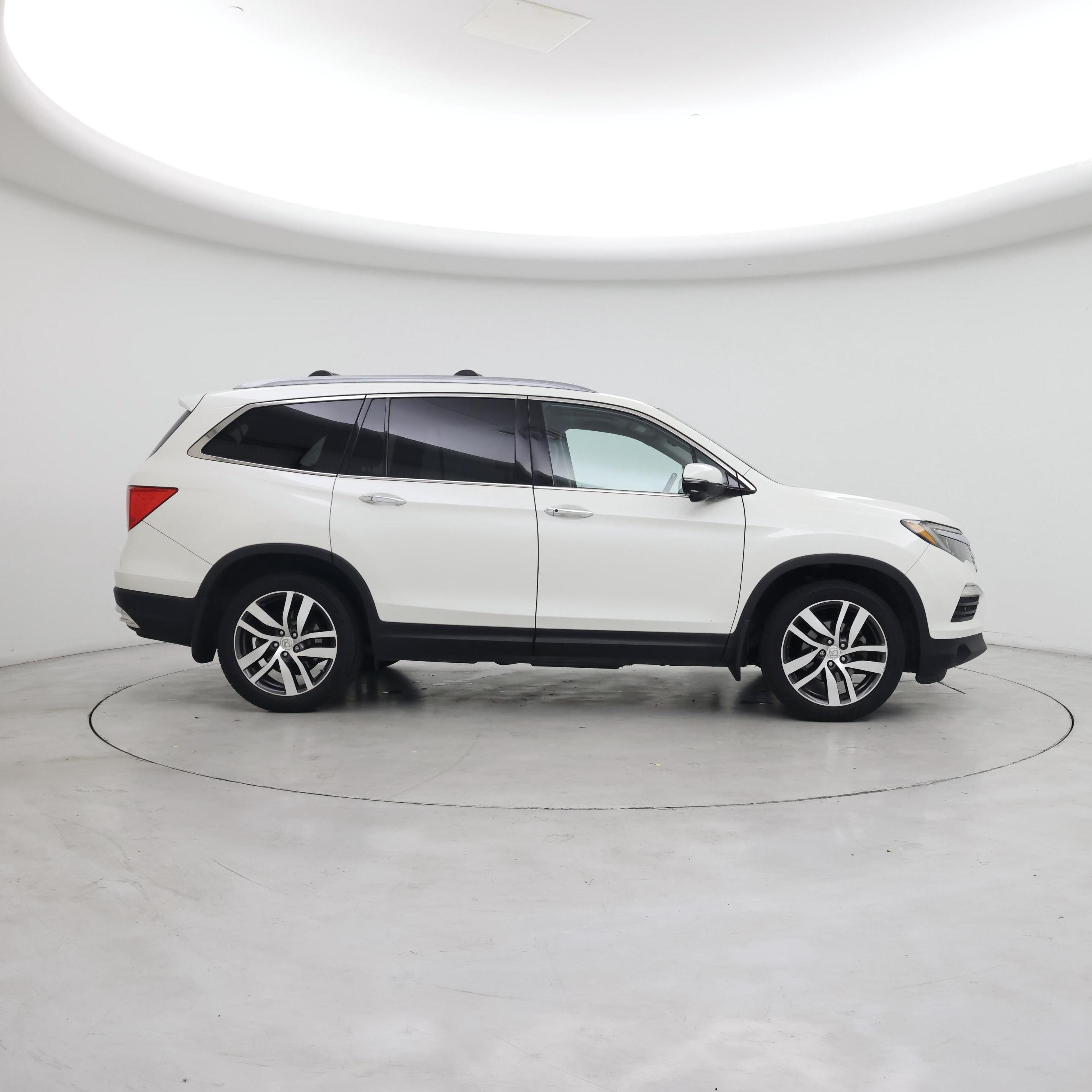 Thumbnail: 2016 Honda Pilot - 7