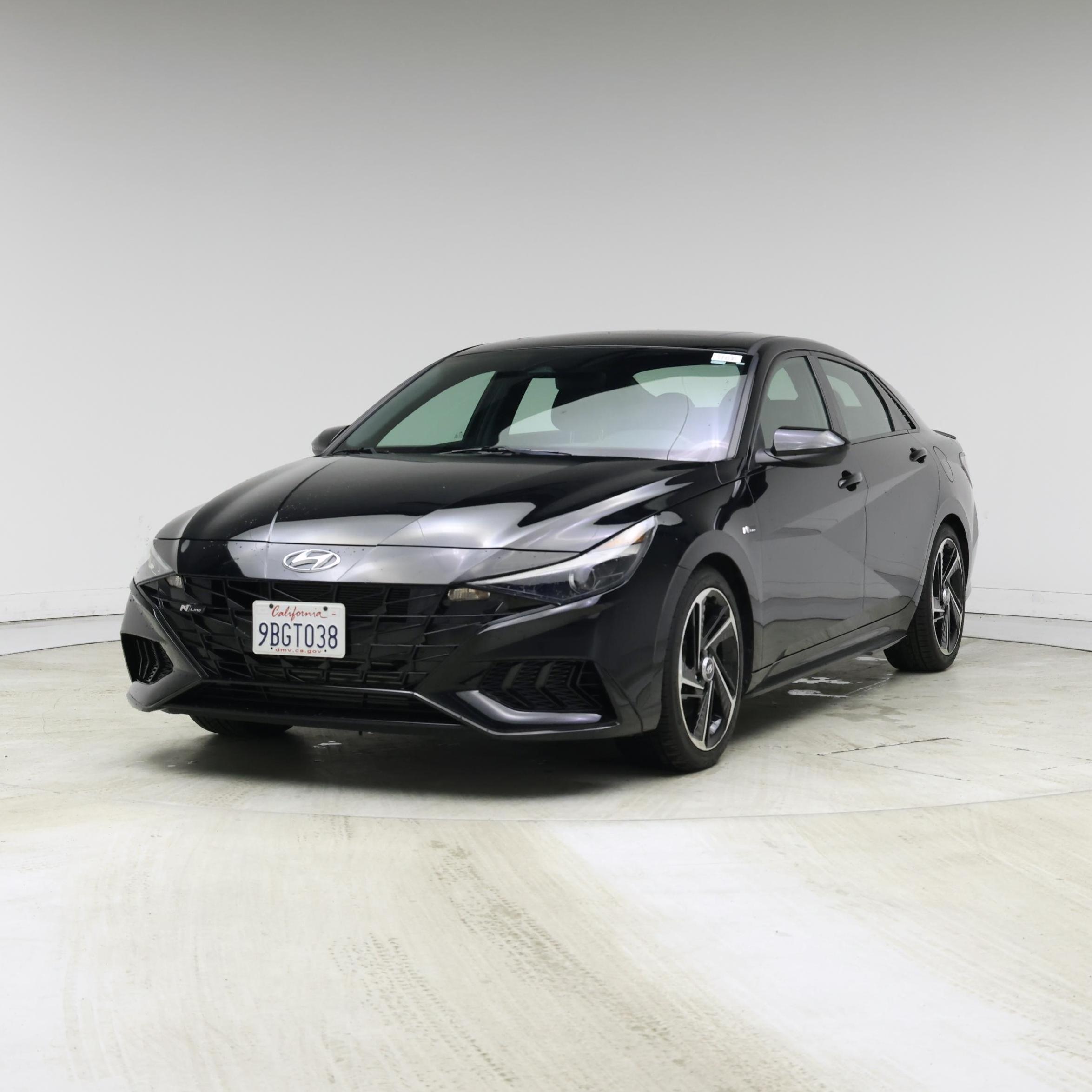Thumbnail: 2022 Hyundai Elantra - 4