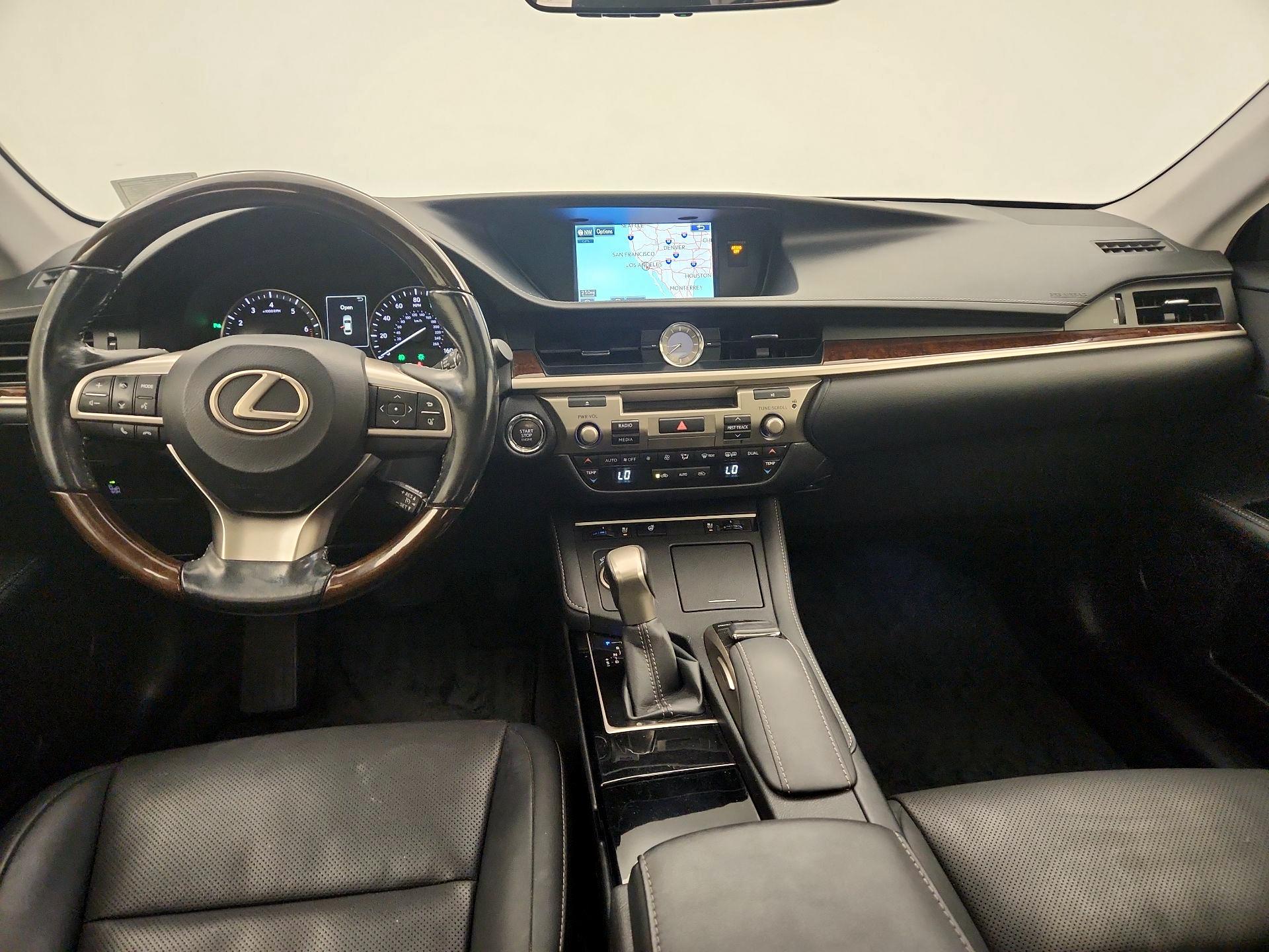 Thumbnail: 2016 Lexus ES - 9