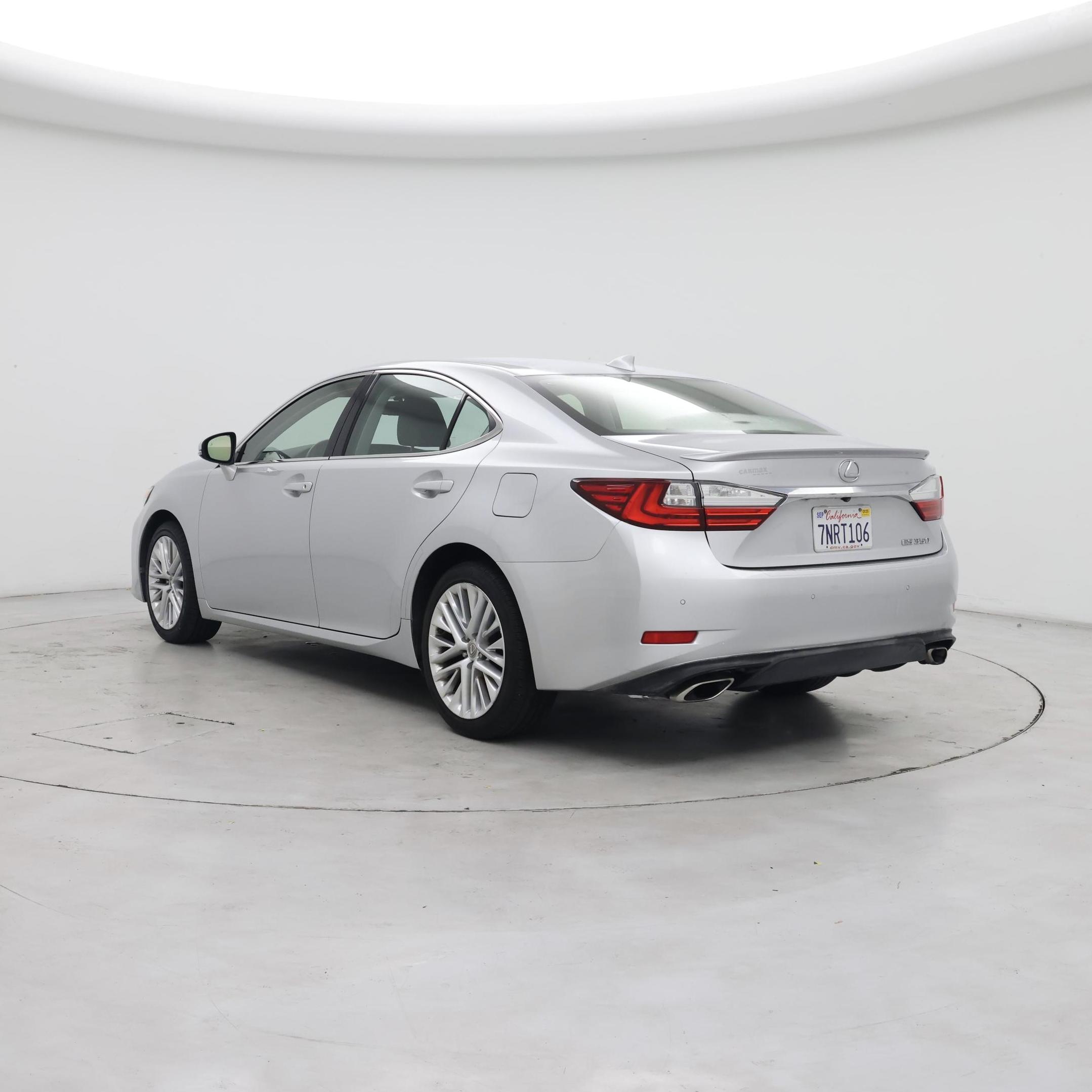 Thumbnail: 2016 Lexus ES - 2