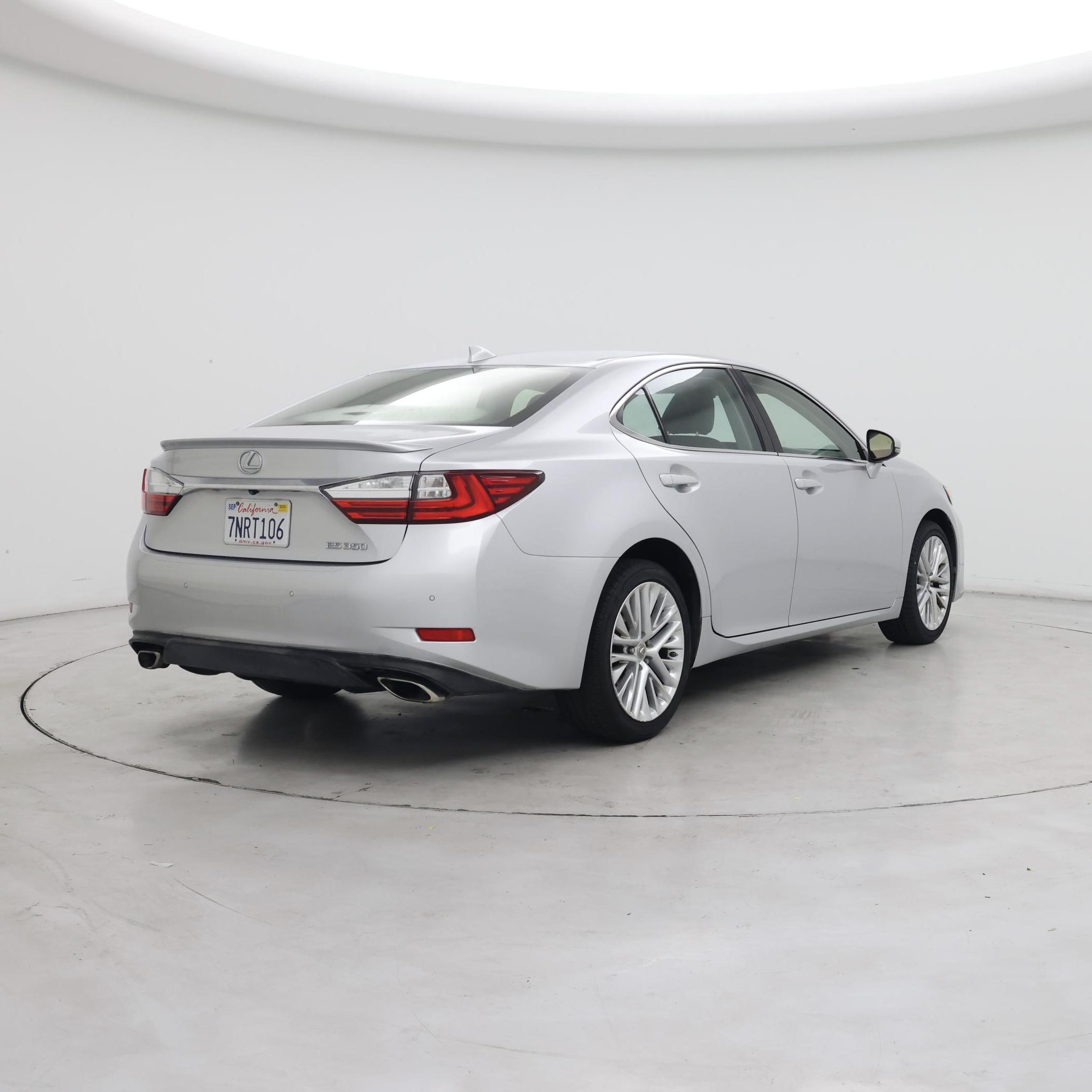 Thumbnail: 2016 Lexus ES - 8