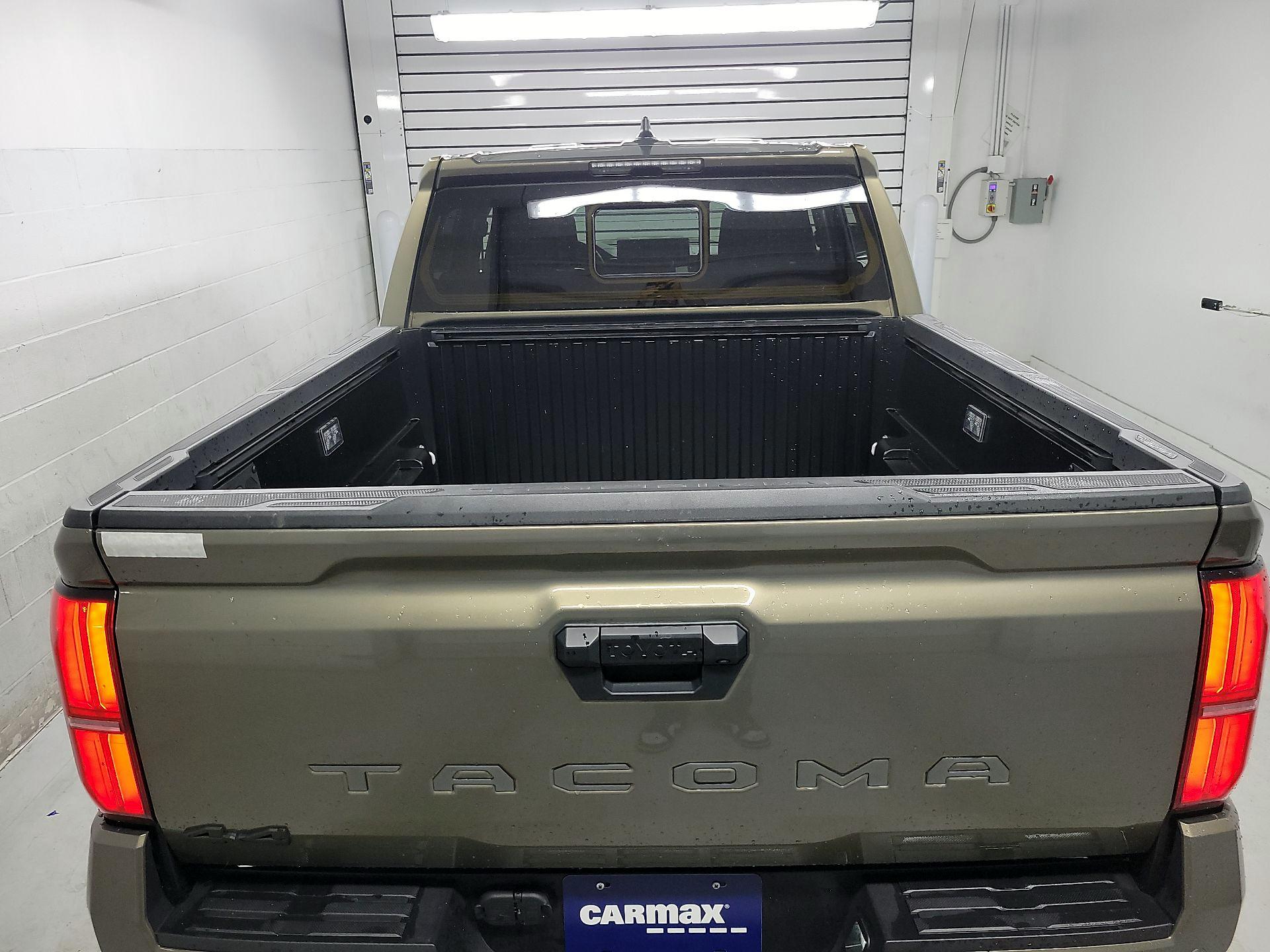 Thumbnail: 2024 Toyota Tacoma - 18