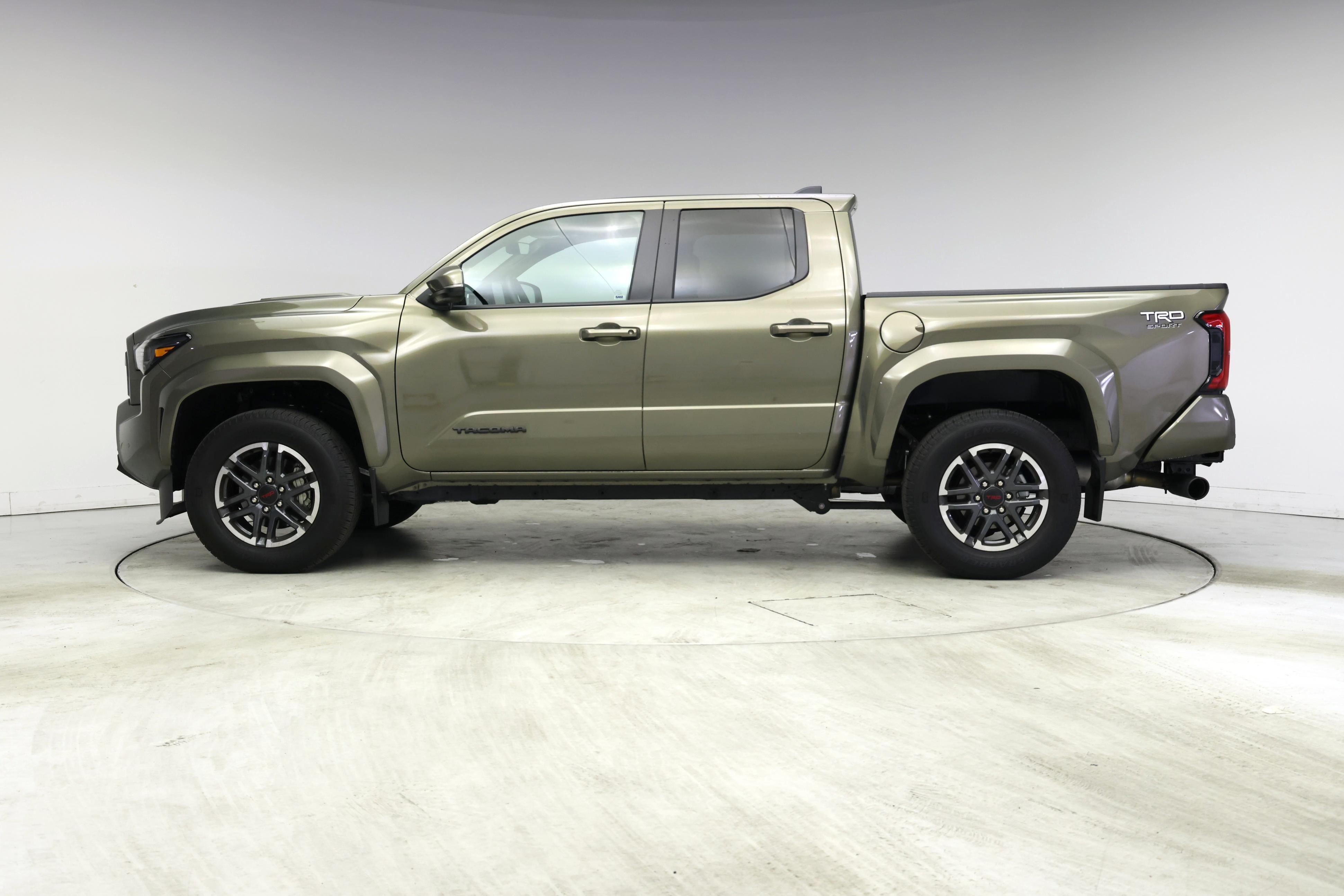 Thumbnail: 2024 Toyota Tacoma - 3