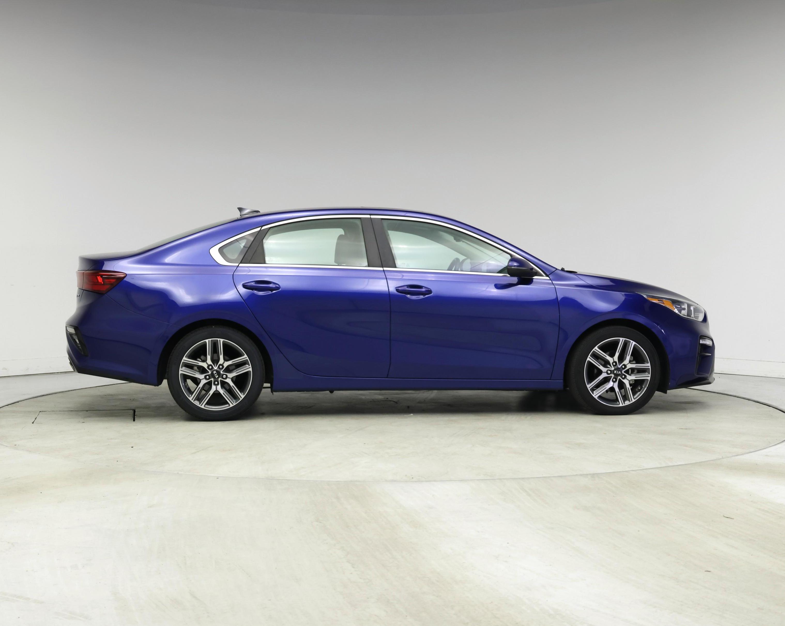 Thumbnail: 2021 Kia Forte - 7