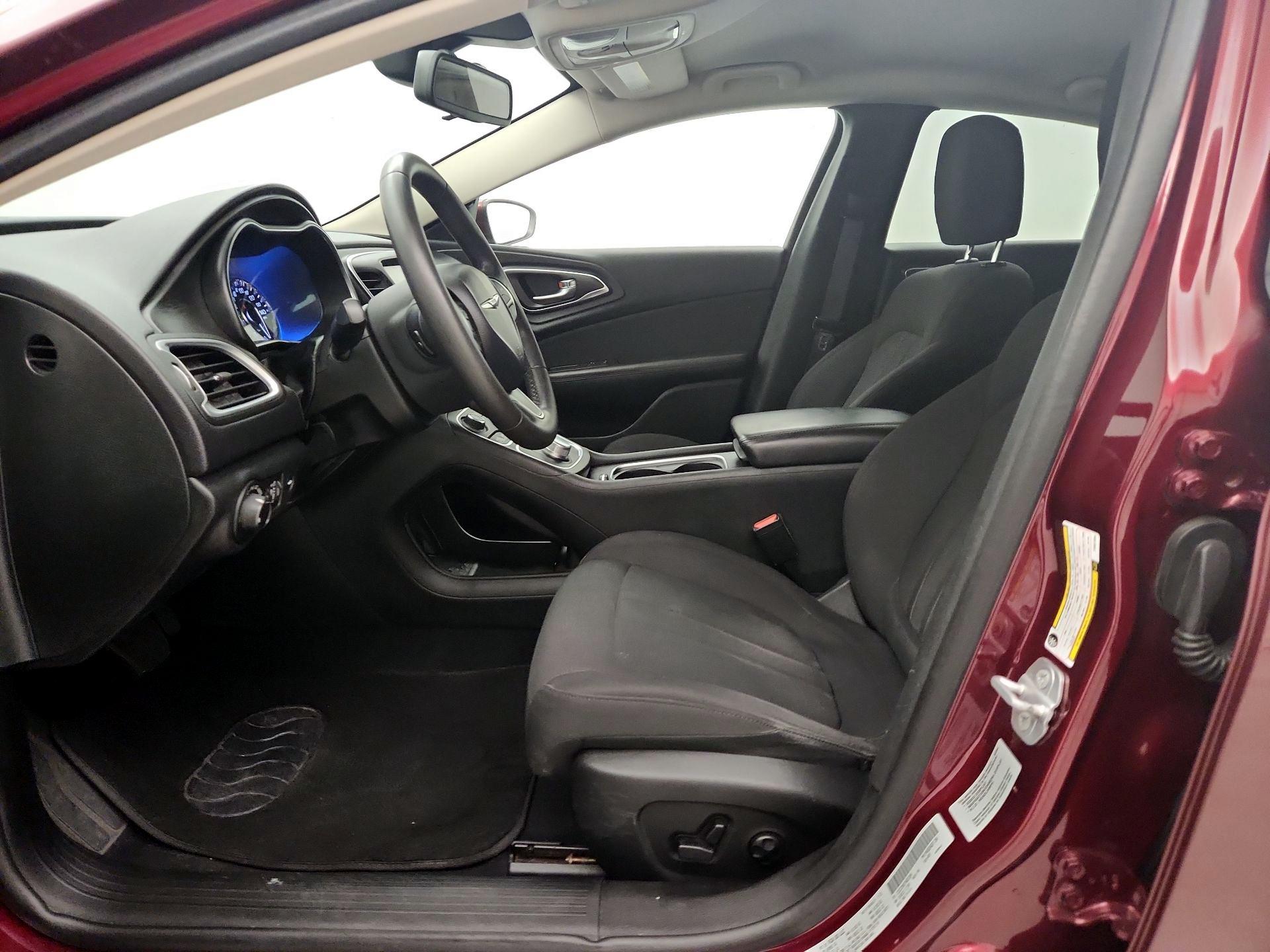 Thumbnail: 2015 Chrysler 200 - 11