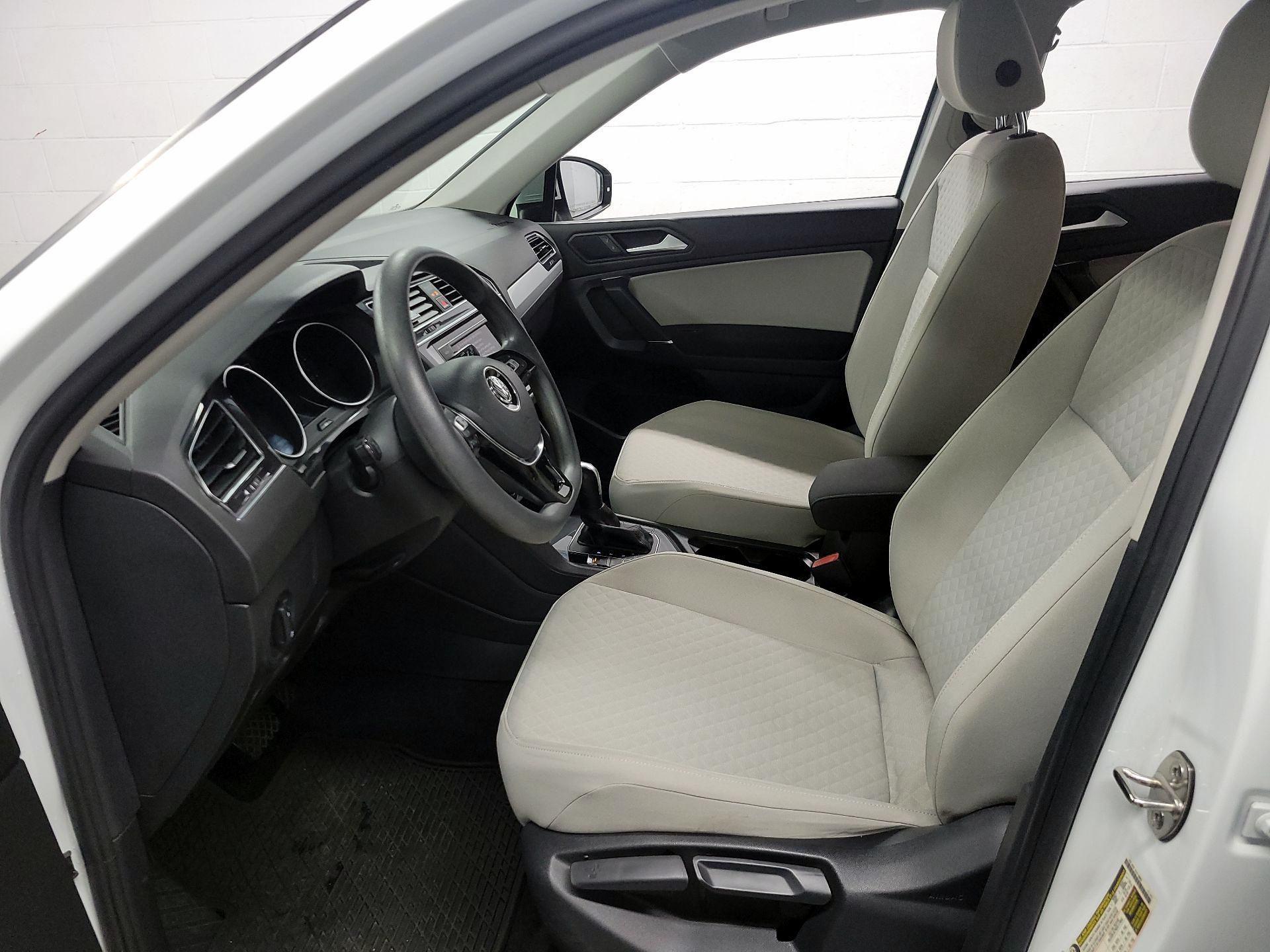 Thumbnail: 2020 Volkswagen Tiguan - 11