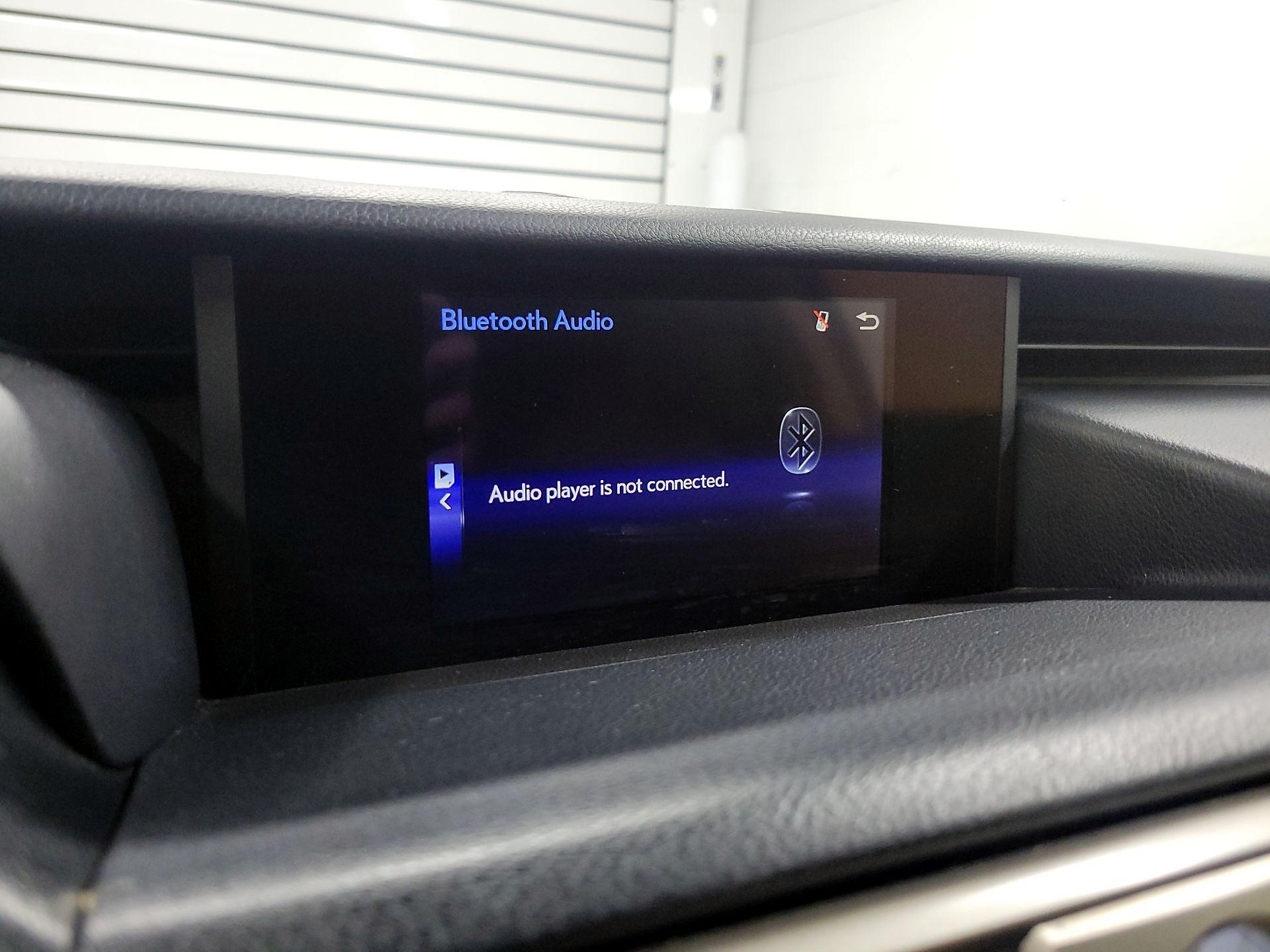 Thumbnail: 2018 Lexus IS - 15