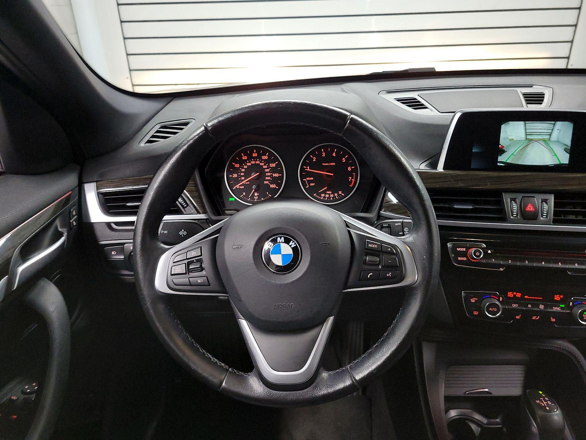 Thumbnail: 2018 BMW X1 - 10