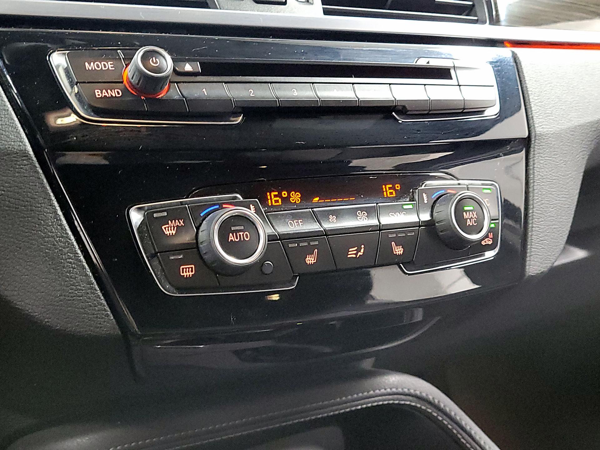 Thumbnail: 2018 BMW X1 - 16