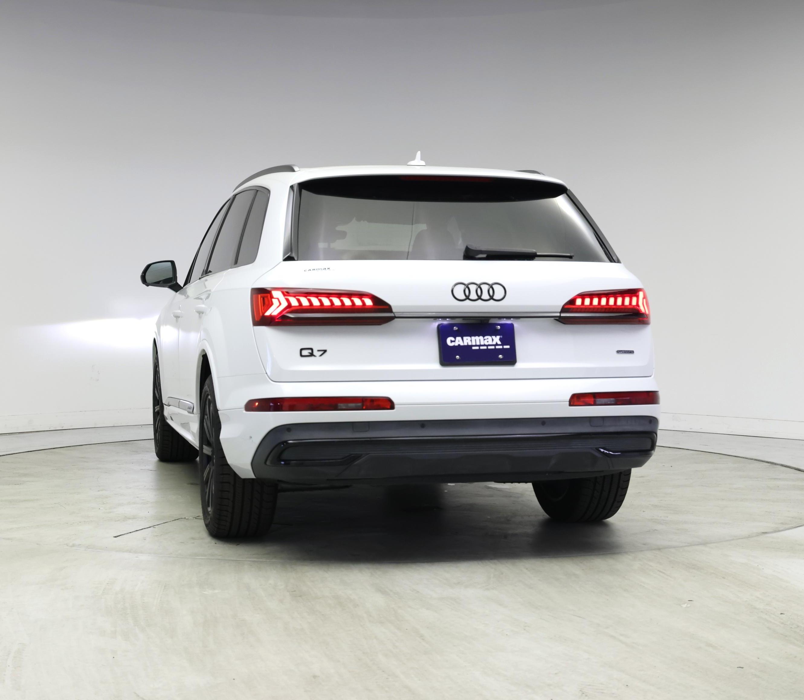 Thumbnail: 2022 Audi Q7 - 6