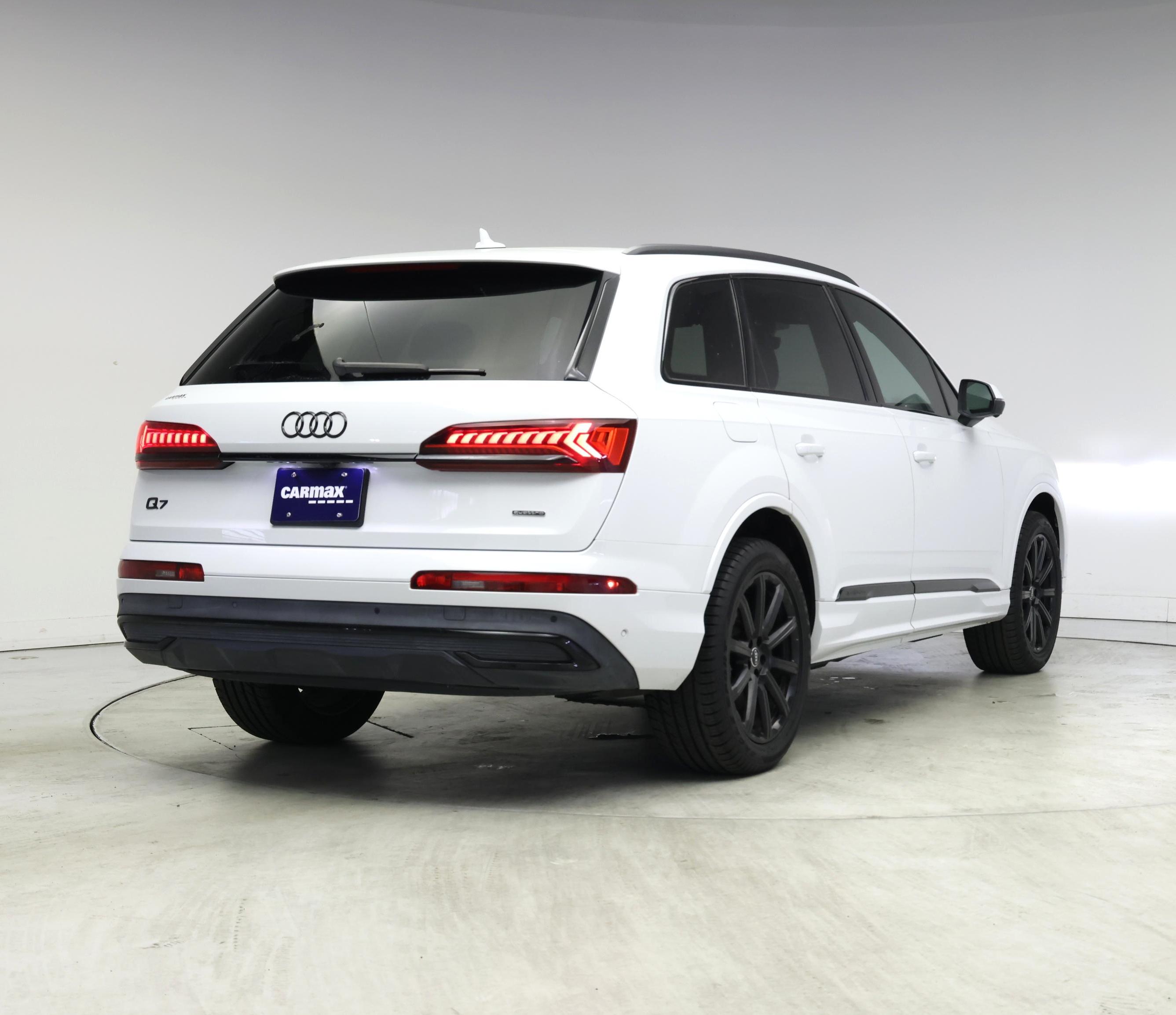 Thumbnail: 2022 Audi Q7 - 8