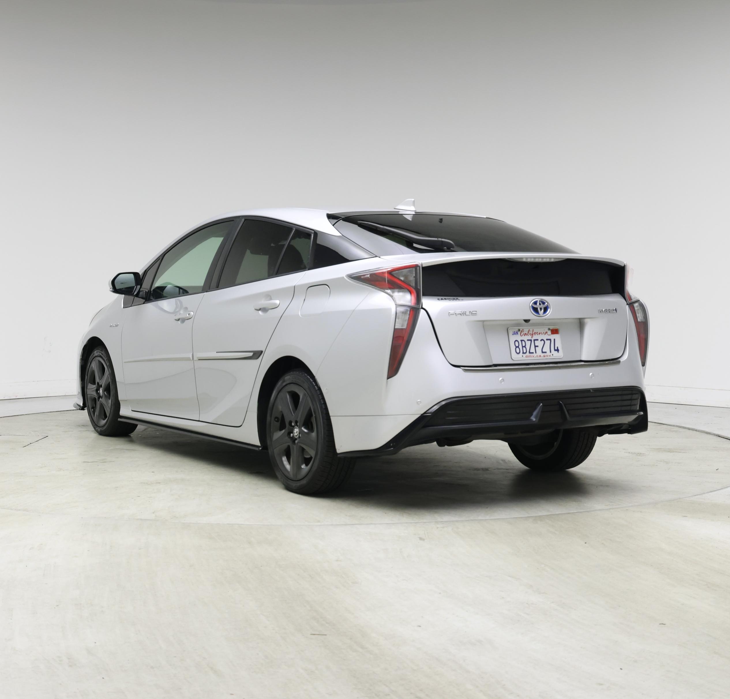 Thumbnail: 2018 Toyota Prius - 2