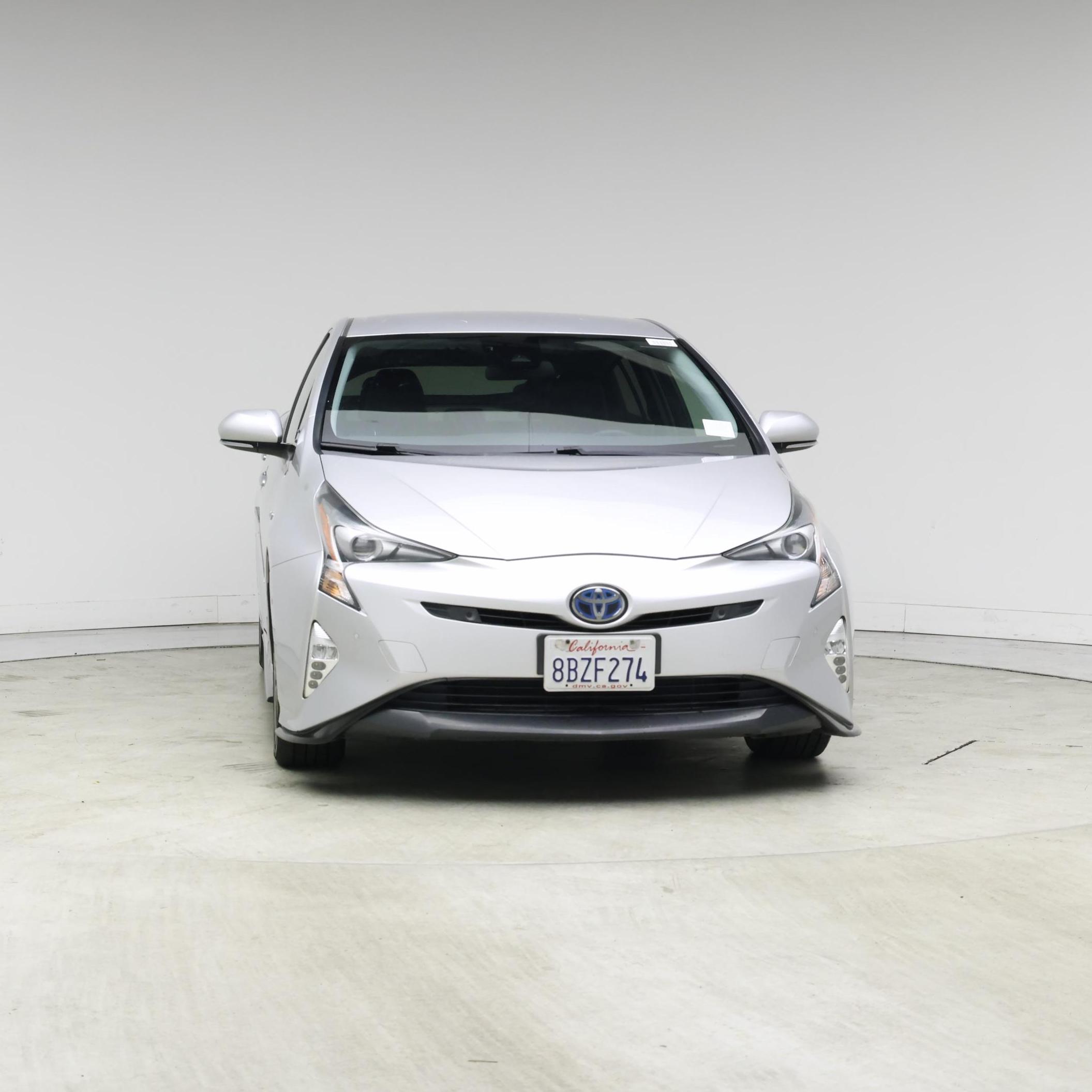 Thumbnail: 2018 Toyota Prius - 5