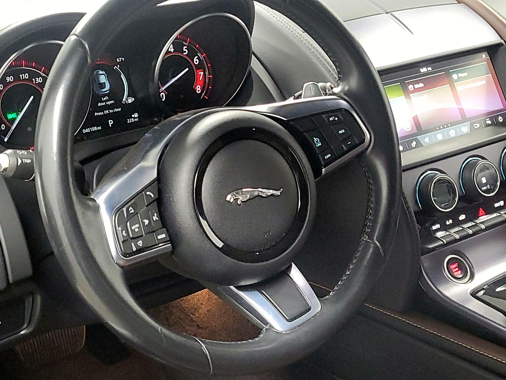 Thumbnail: 2020 Jaguar F-Type - 10