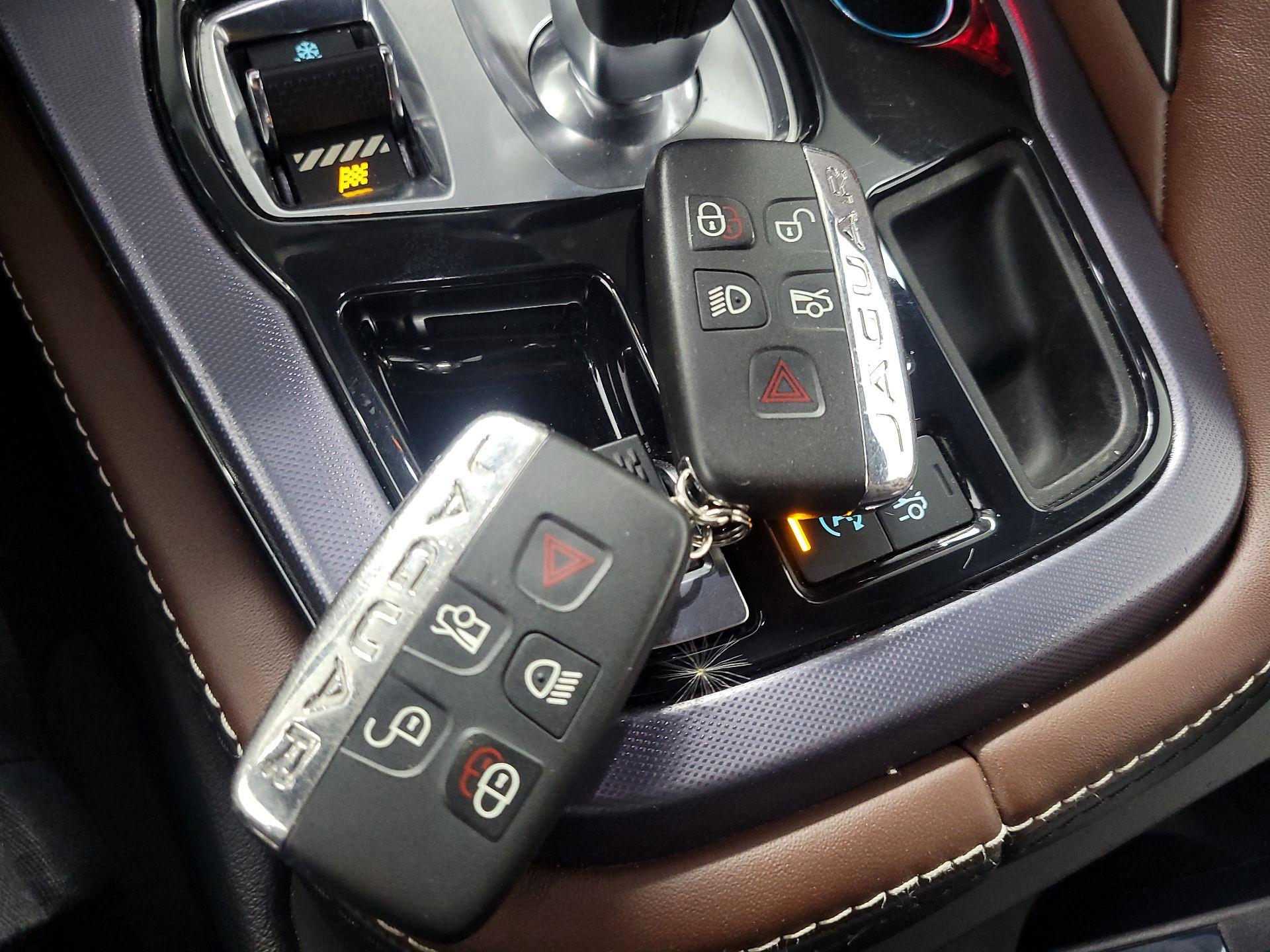 Thumbnail: 2020 Jaguar F-Type - 19