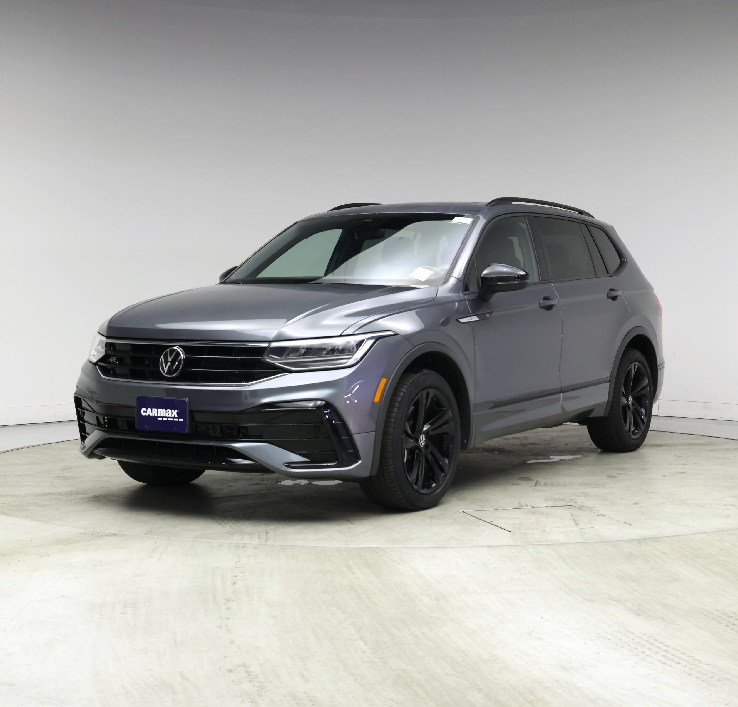 Thumbnail: 2023 Volkswagen Tiguan - 4
