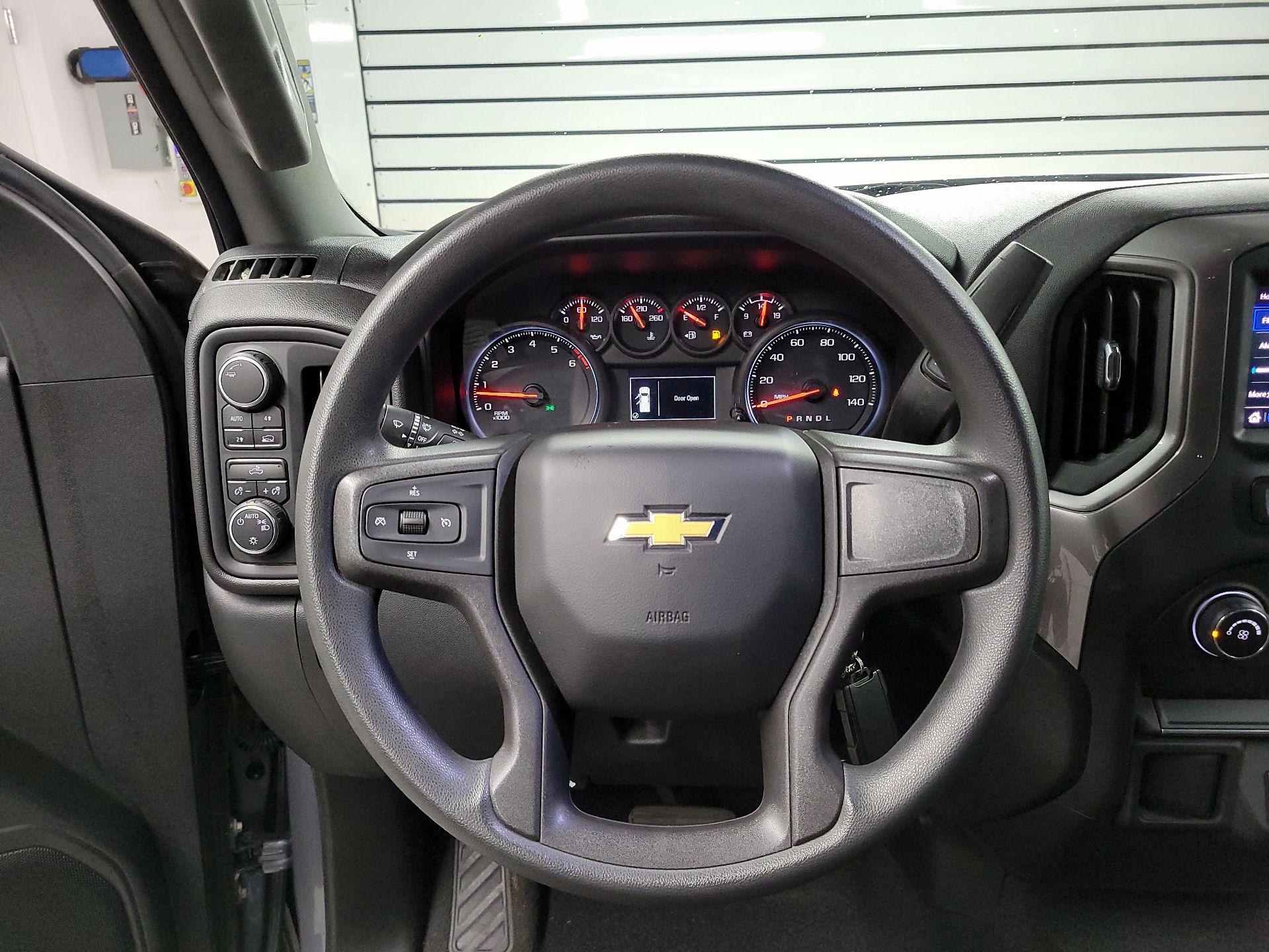 Thumbnail: 2020 Chevrolet Silverado 1500 - 10