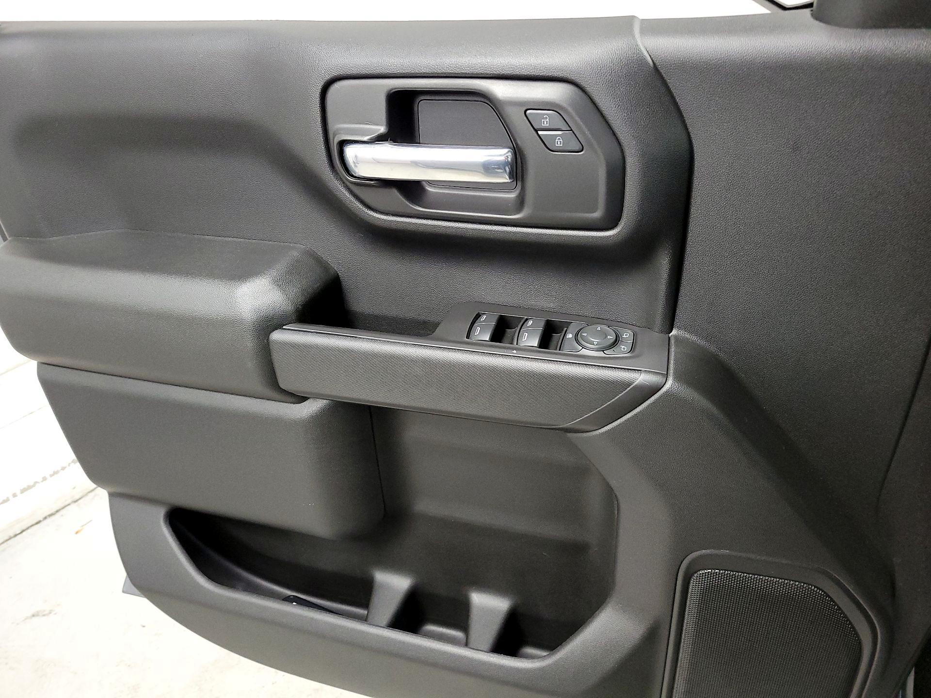 Thumbnail: 2020 Chevrolet Silverado 1500 - 12