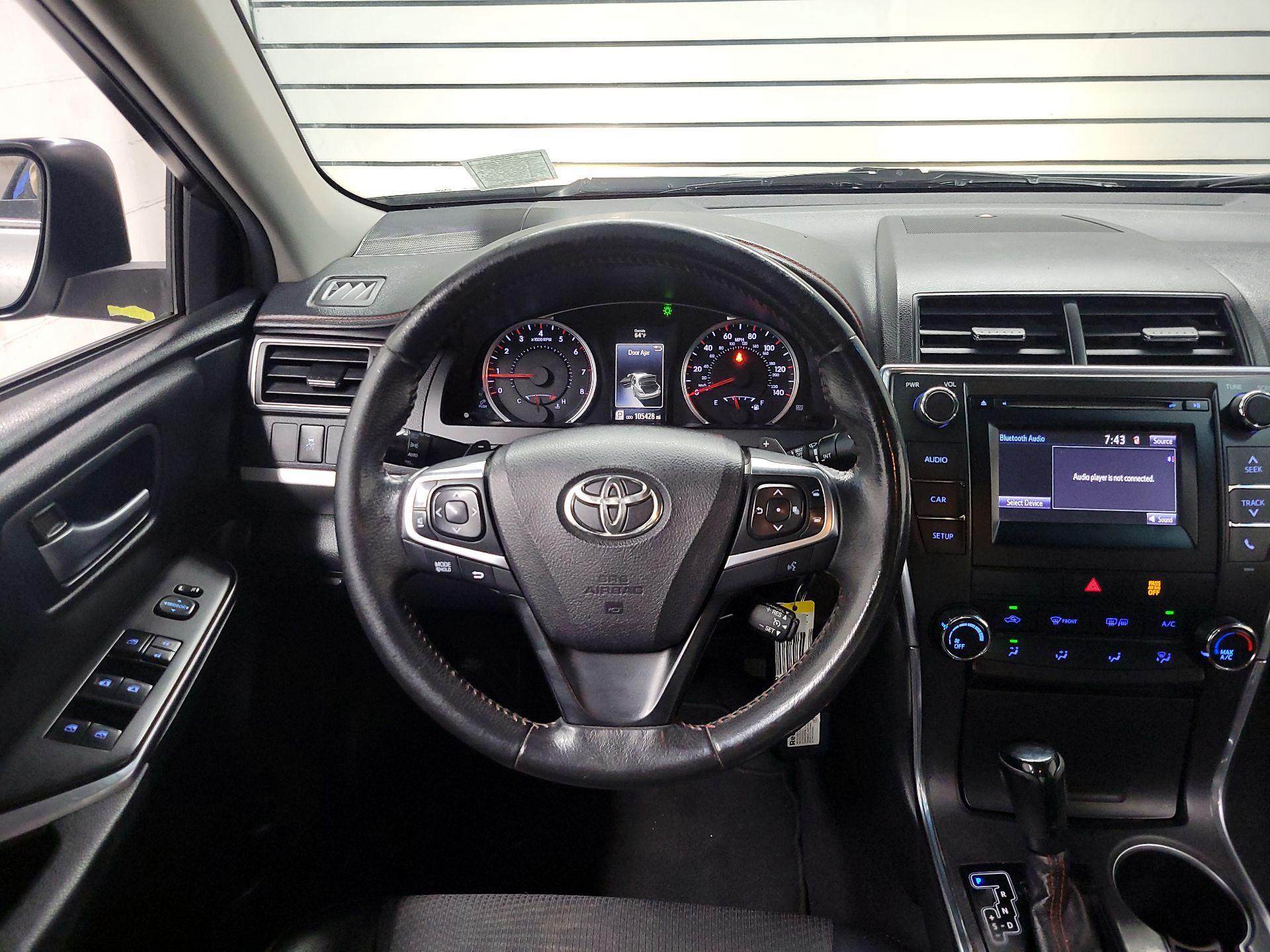 Thumbnail: 2017 Toyota Camry - 10