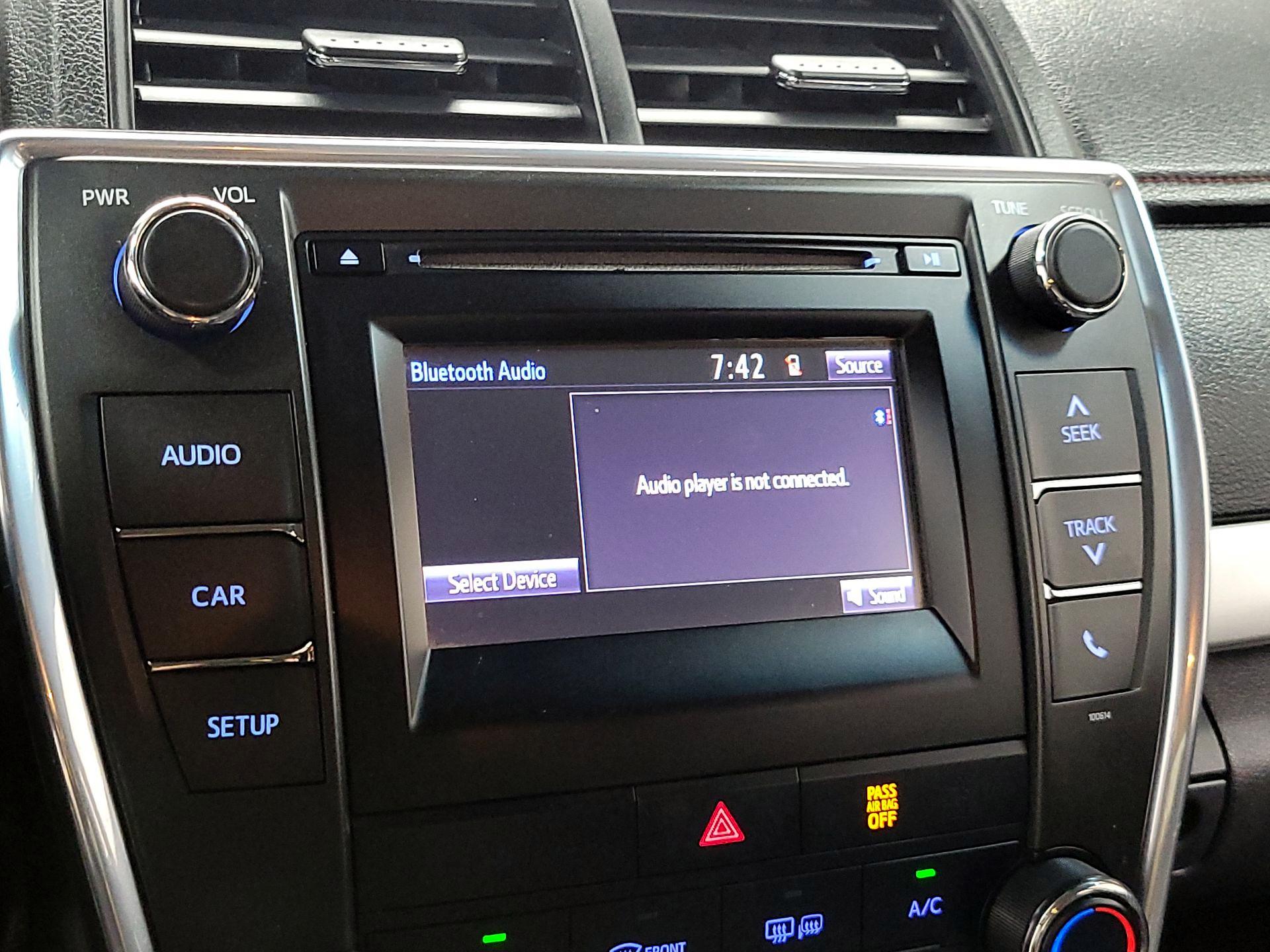 Thumbnail: 2017 Toyota Camry - 14