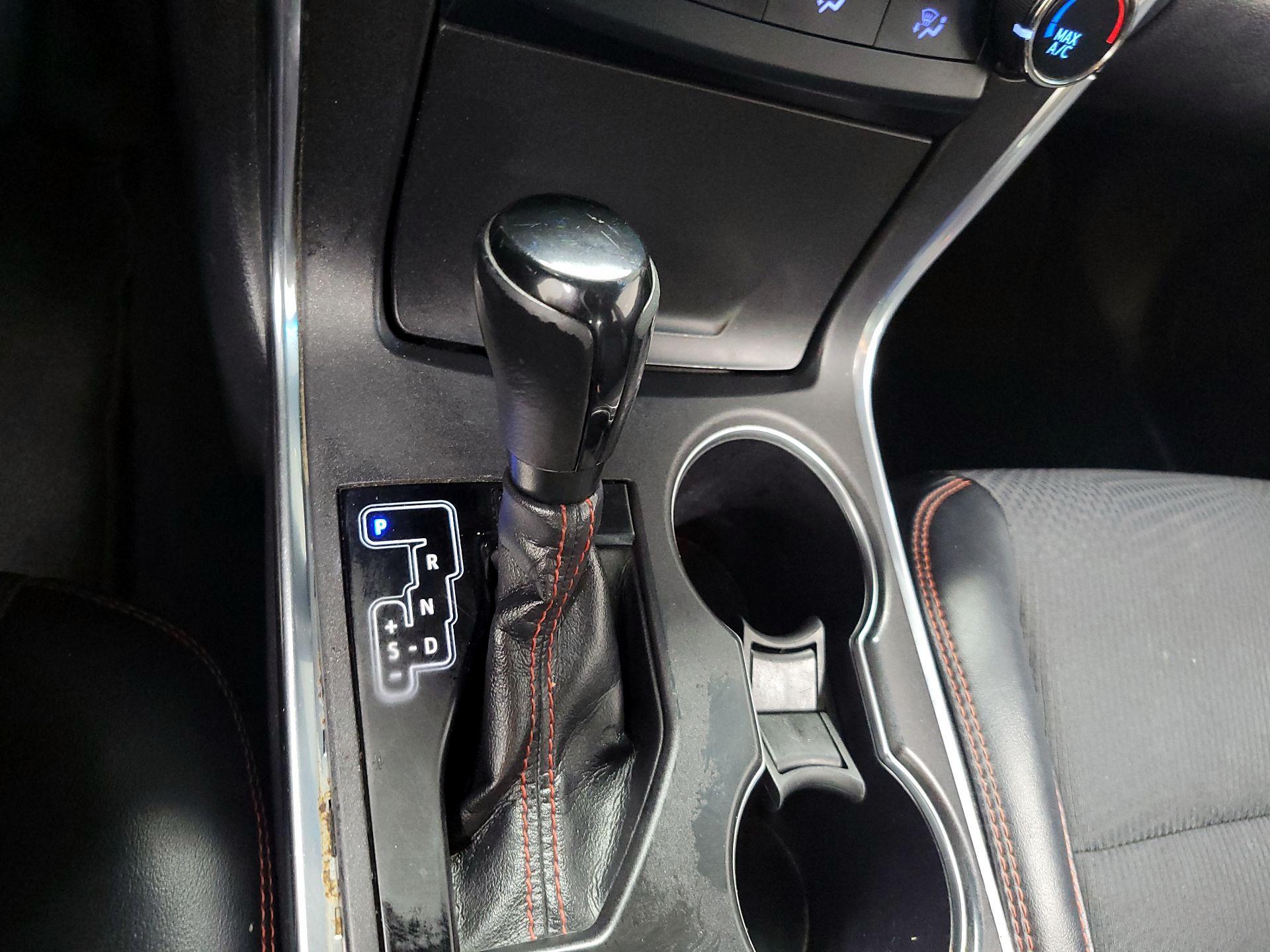 Thumbnail: 2017 Toyota Camry - 16