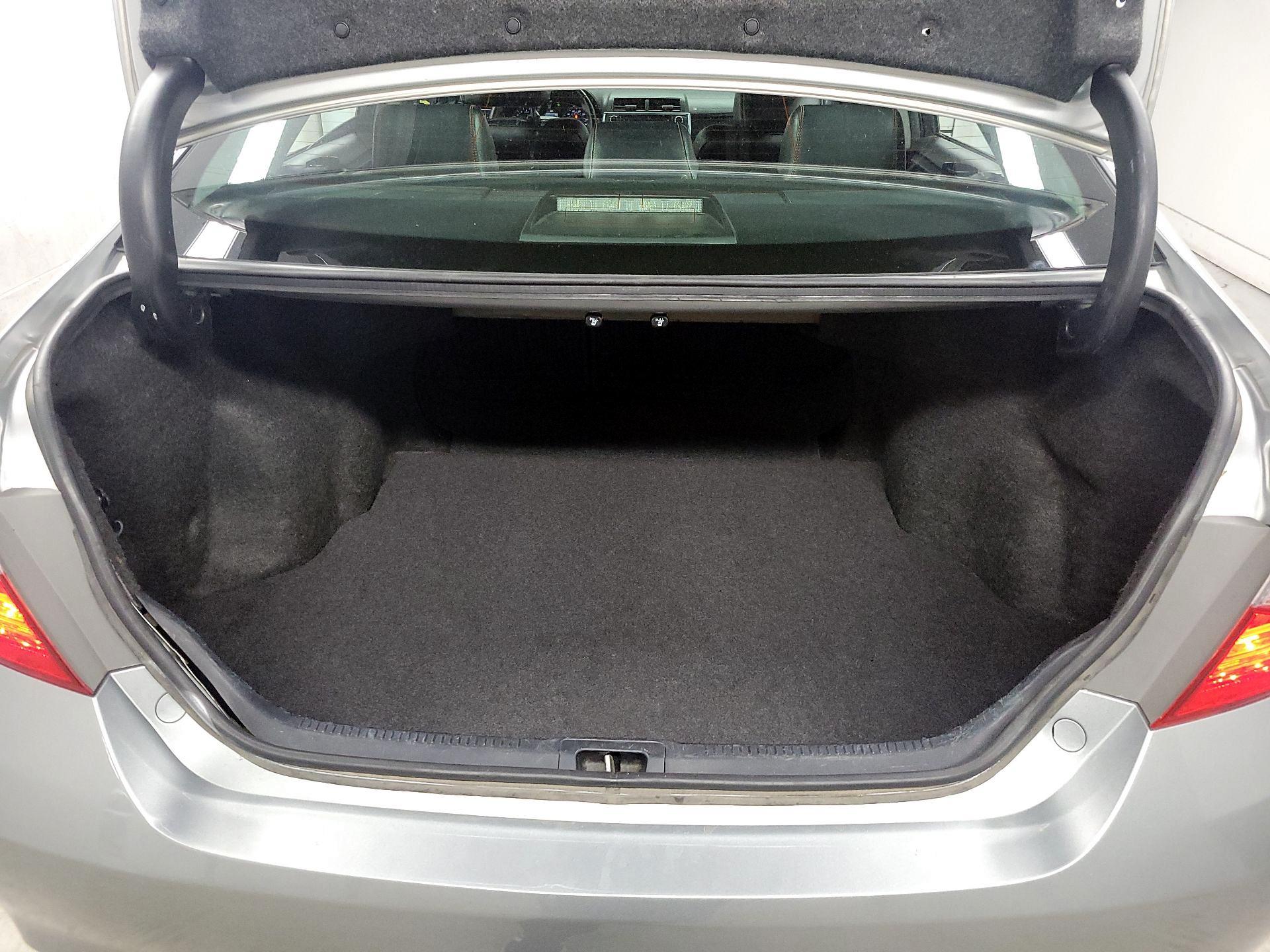 Thumbnail: 2017 Toyota Camry - 18