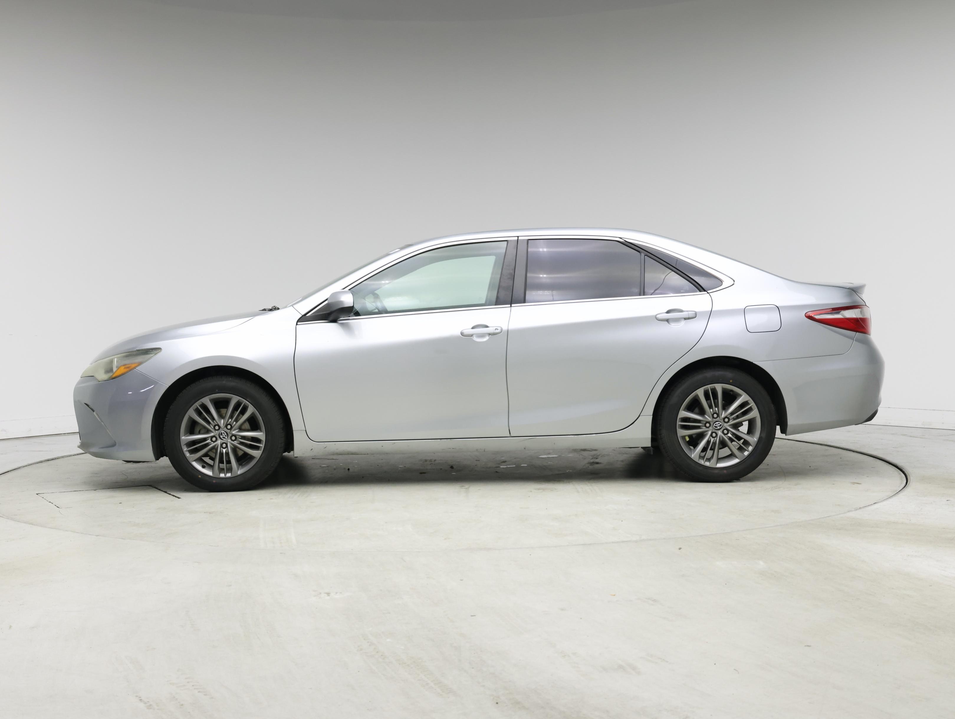 Thumbnail: 2017 Toyota Camry - 3