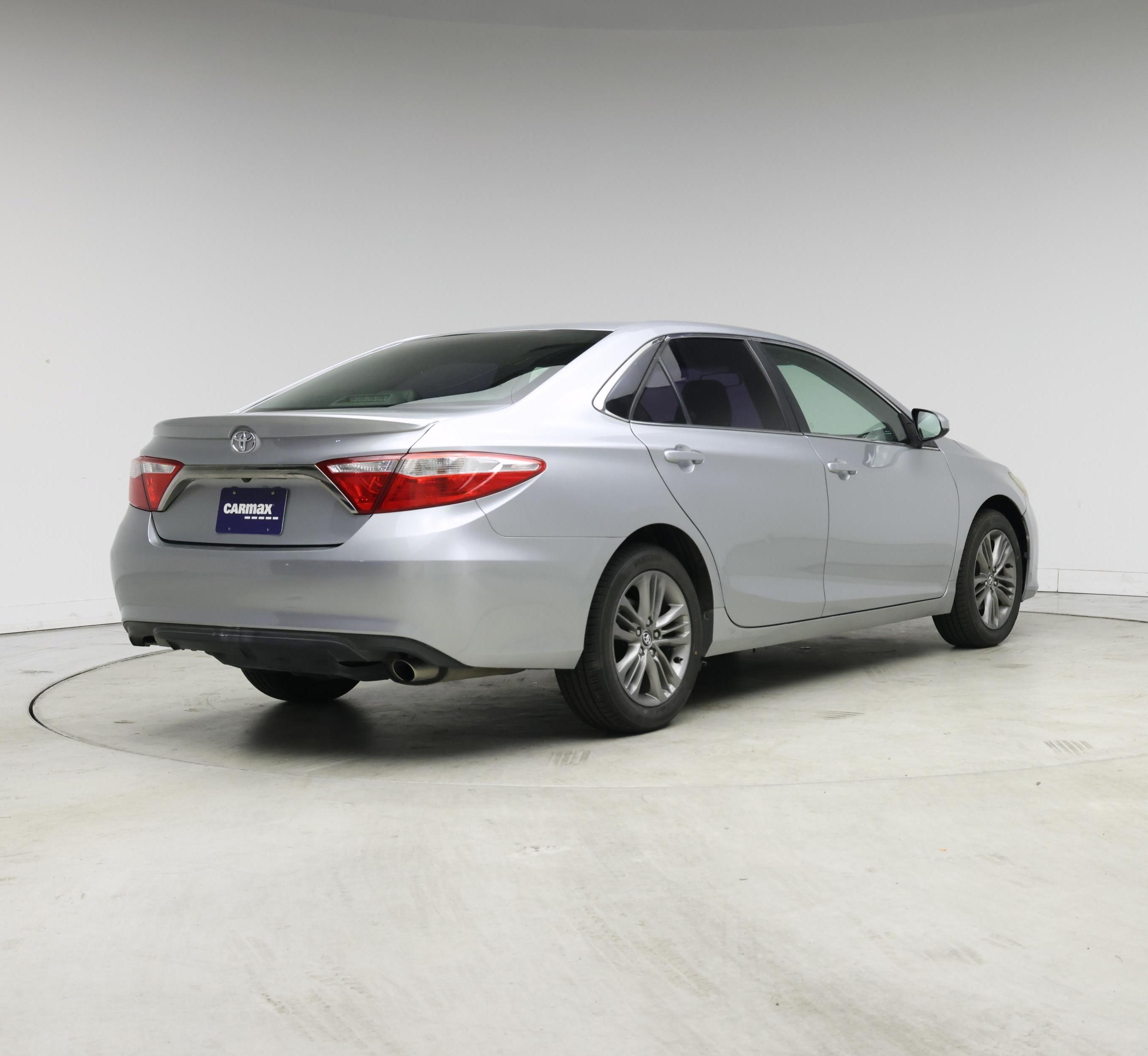 Thumbnail: 2017 Toyota Camry - 8