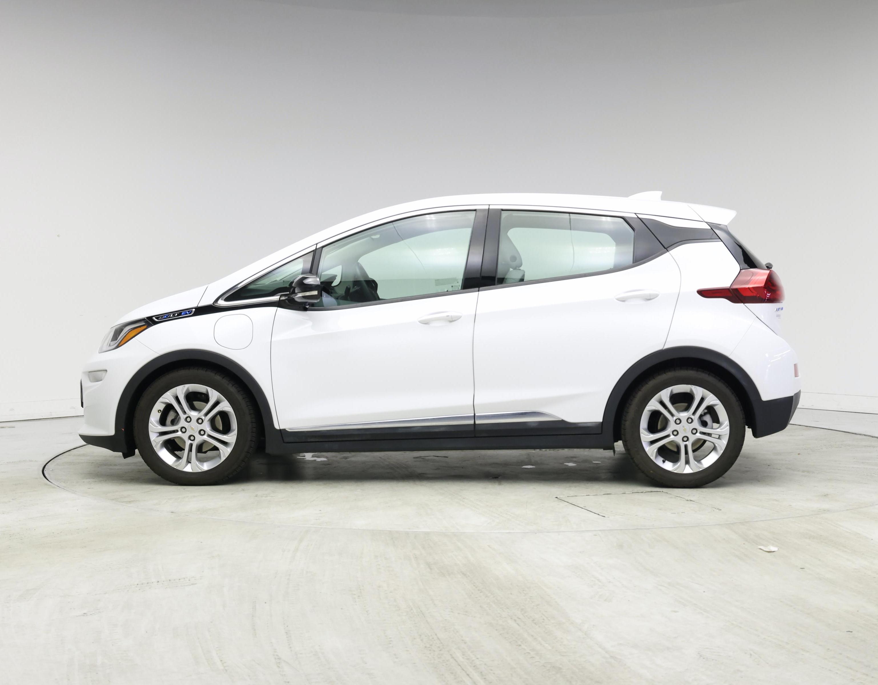Thumbnail: 2021 Chevrolet Bolt EV - 3