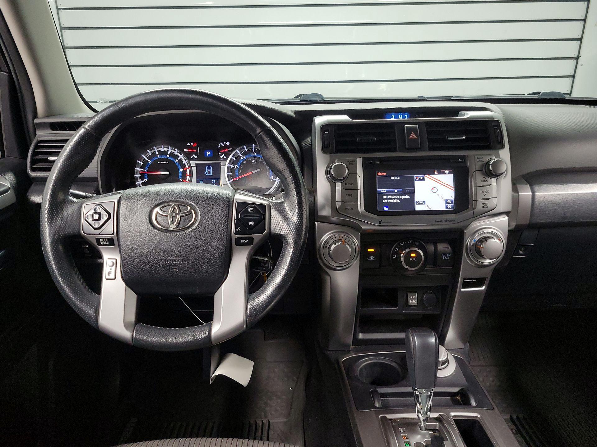 Thumbnail: 2016 Toyota 4Runner - 9