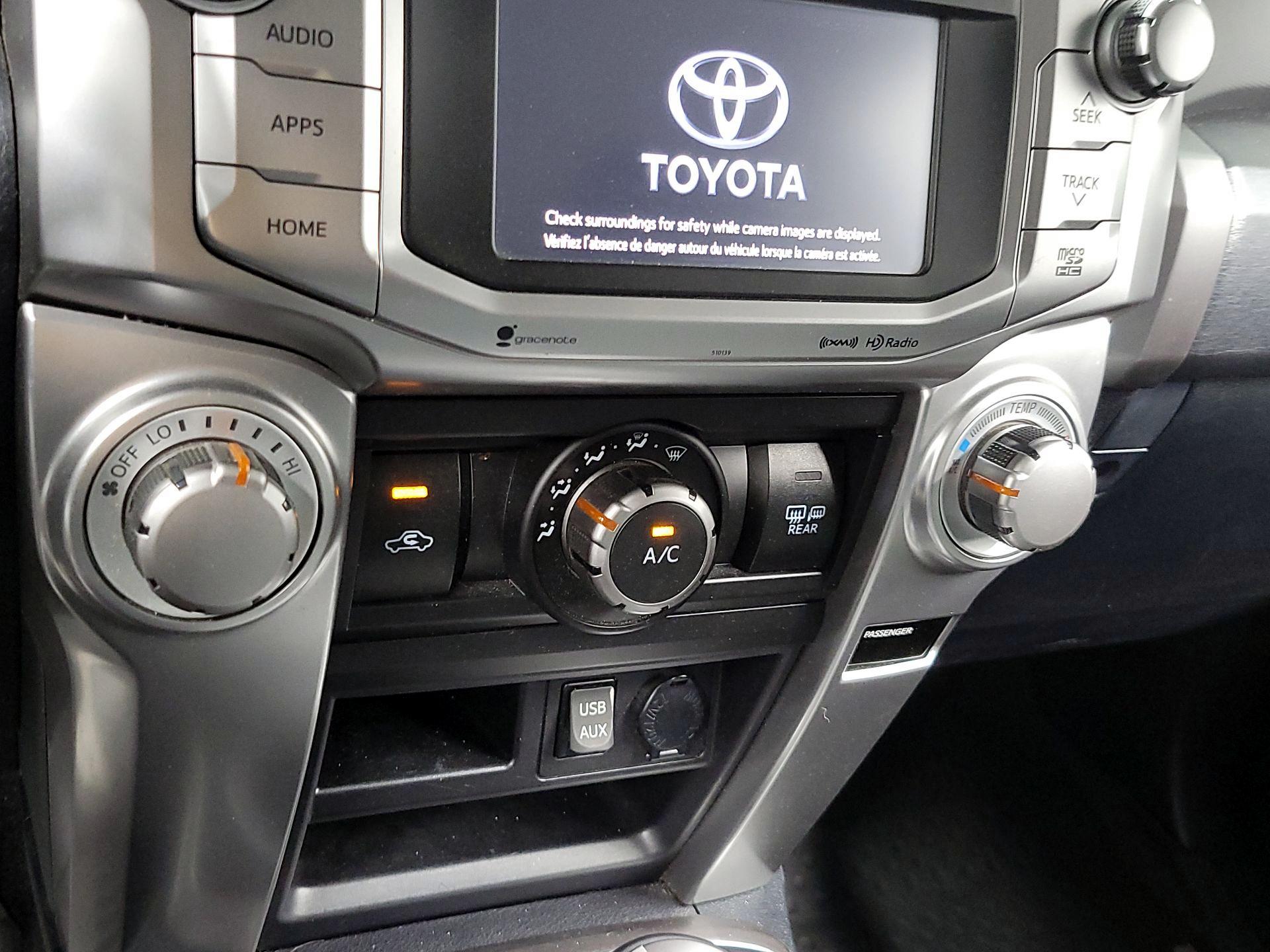 Thumbnail: 2016 Toyota 4Runner - 15