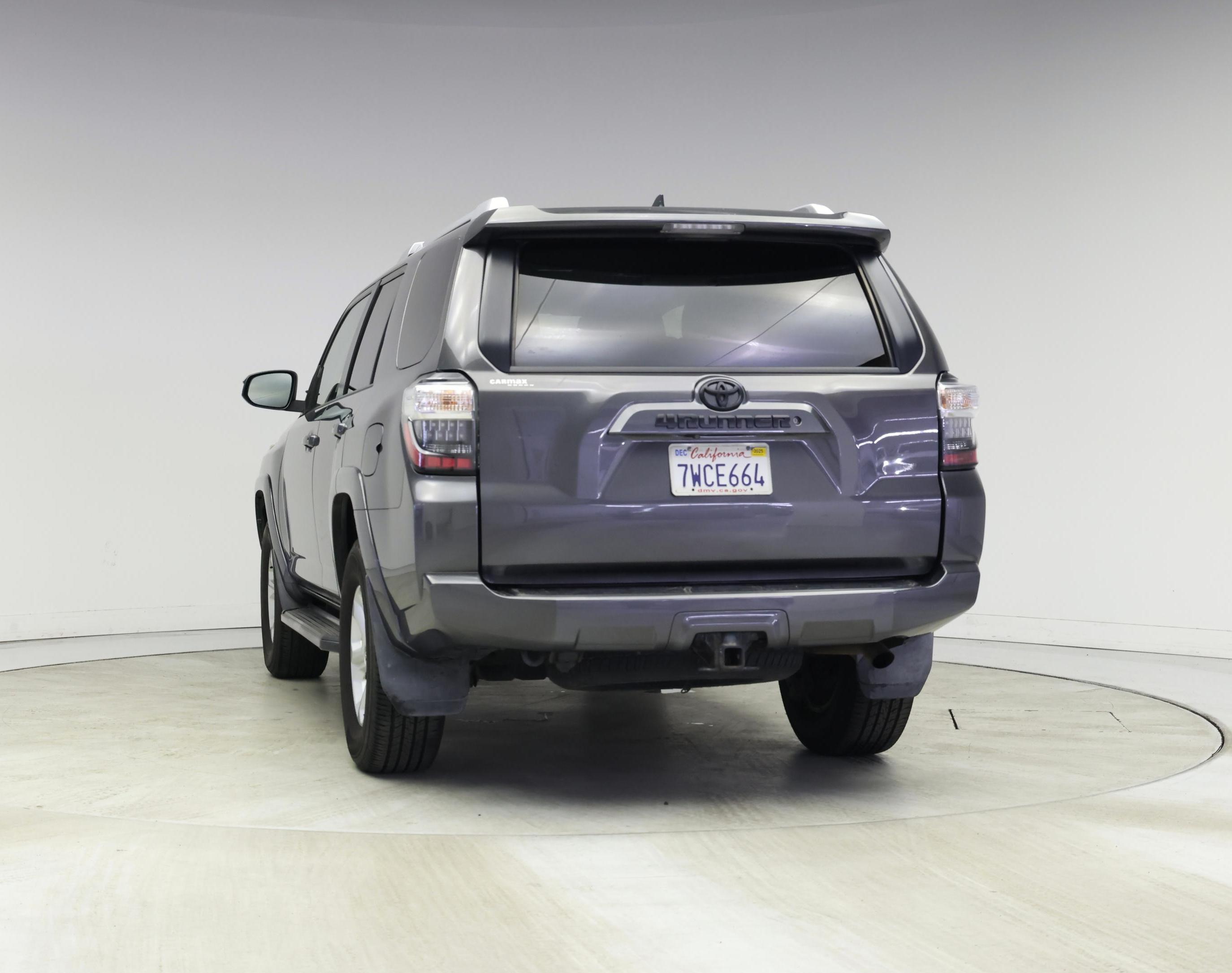 Thumbnail: 2016 Toyota 4Runner - 6