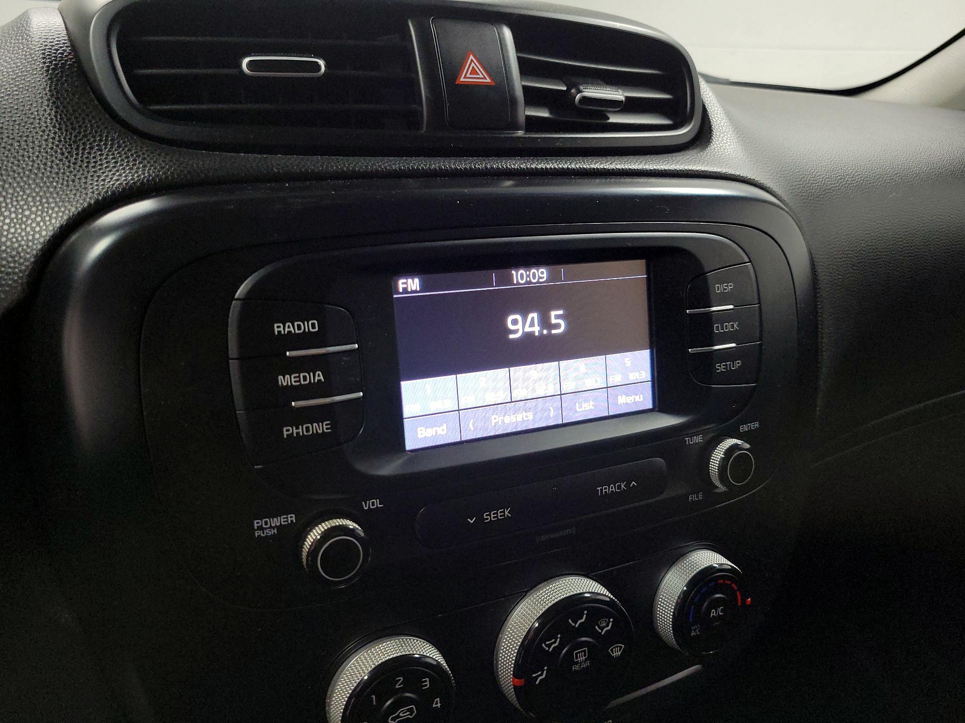 Thumbnail: 2019 Kia Soul - 14