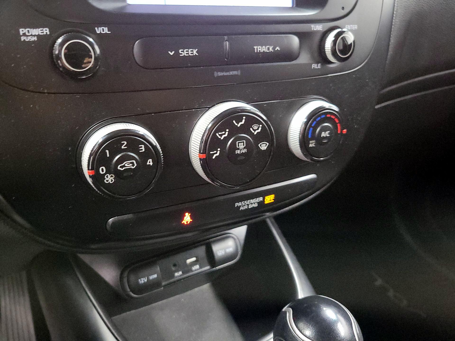 Thumbnail: 2019 Kia Soul - 15