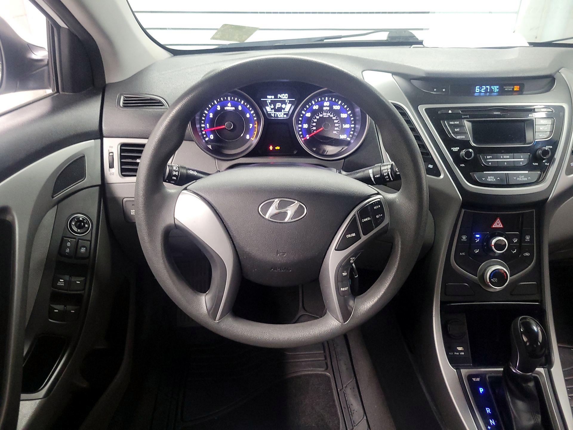 Thumbnail: 2015 Hyundai Elantra - 10