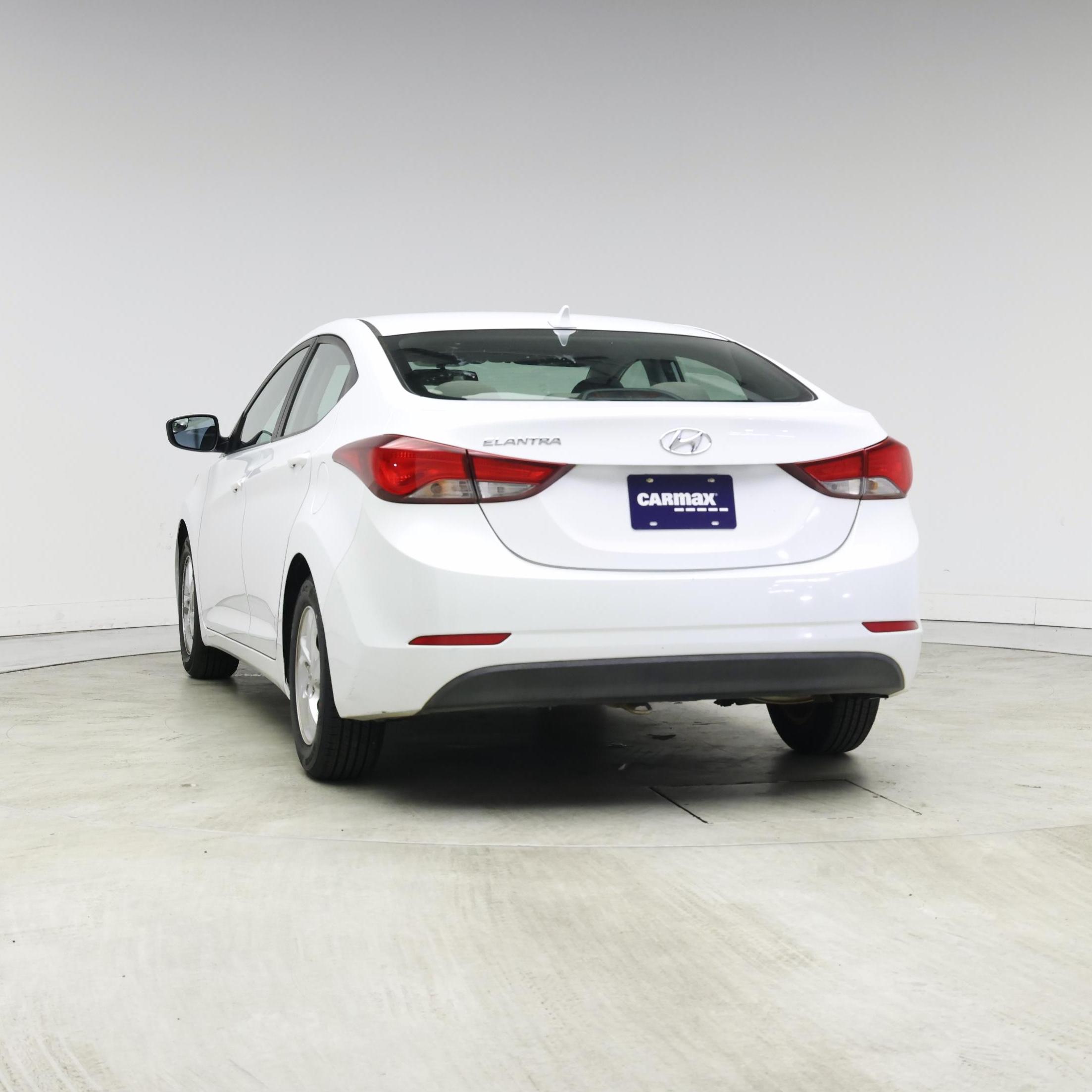 Thumbnail: 2015 Hyundai Elantra - 6