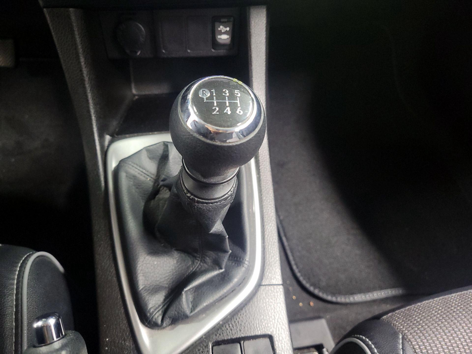 Thumbnail: 2016 Toyota Corolla - 17