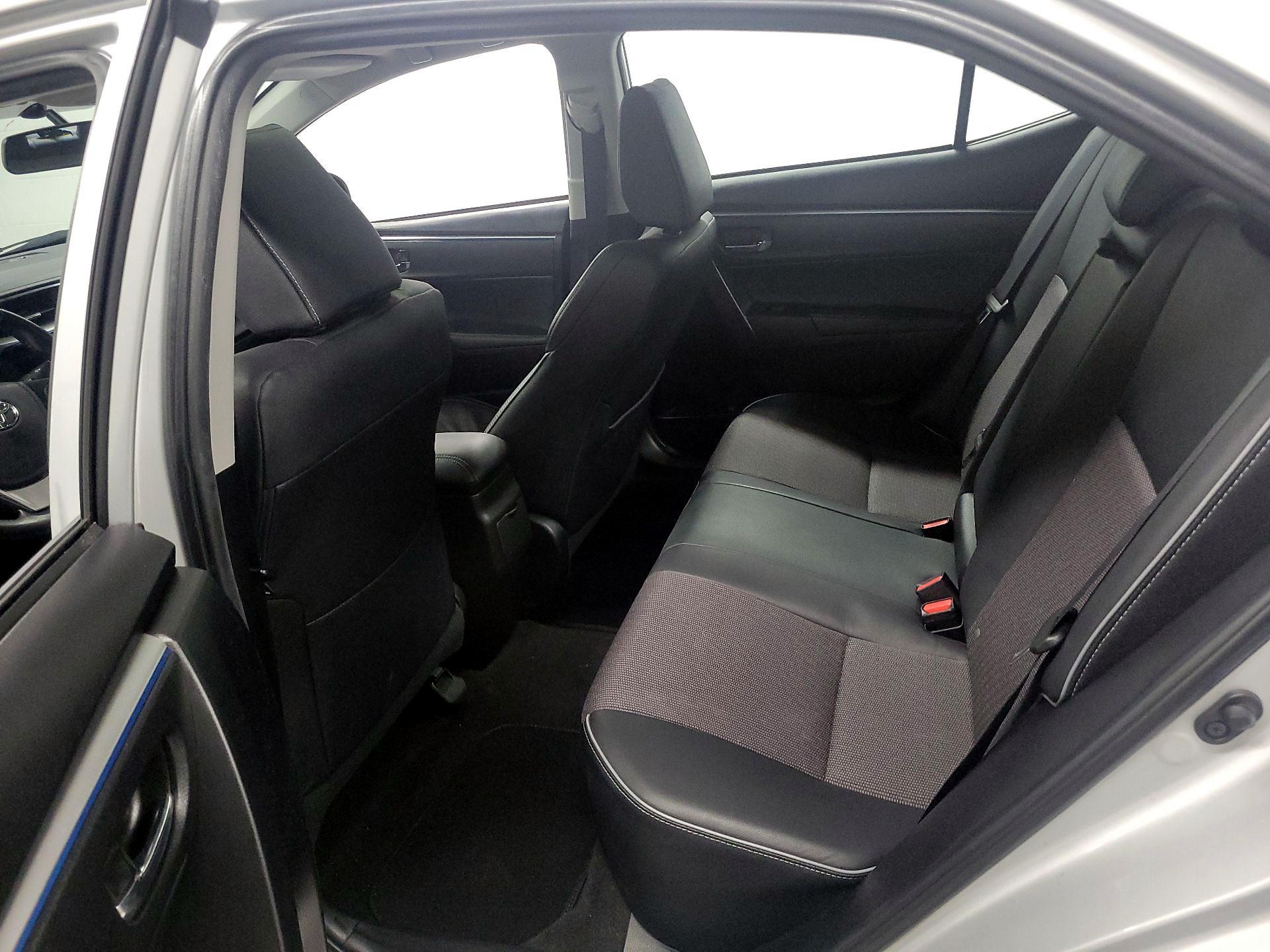 Thumbnail: 2016 Toyota Corolla - 18