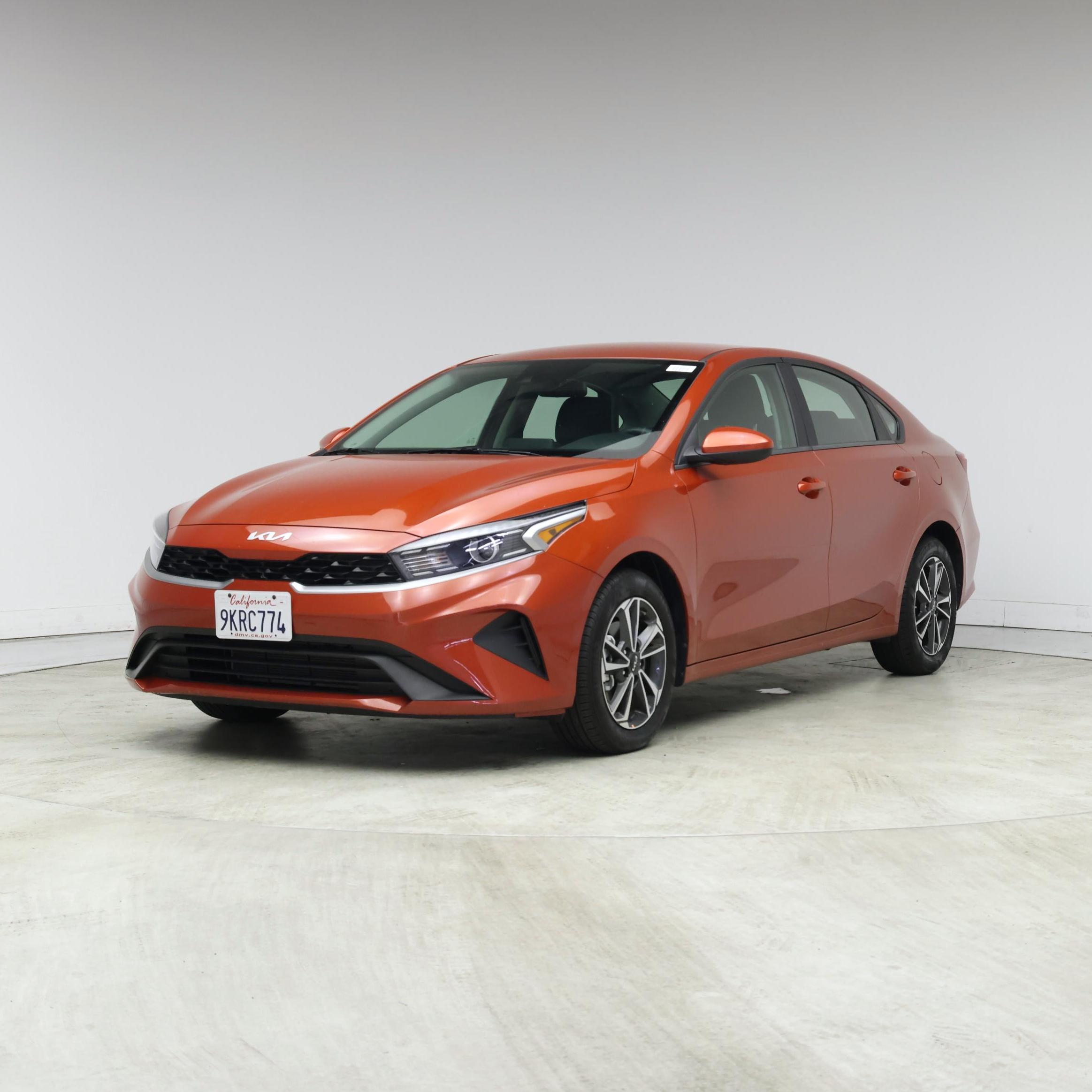 Thumbnail: 2024 Kia Forte - 4