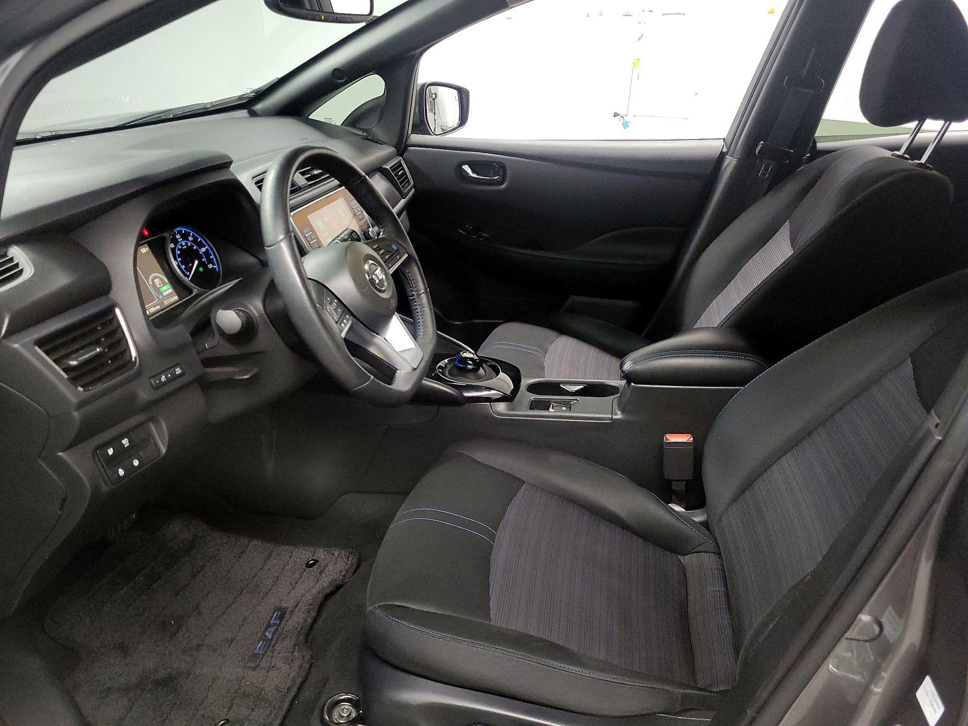Thumbnail: 2021 Nissan Leaf - 11