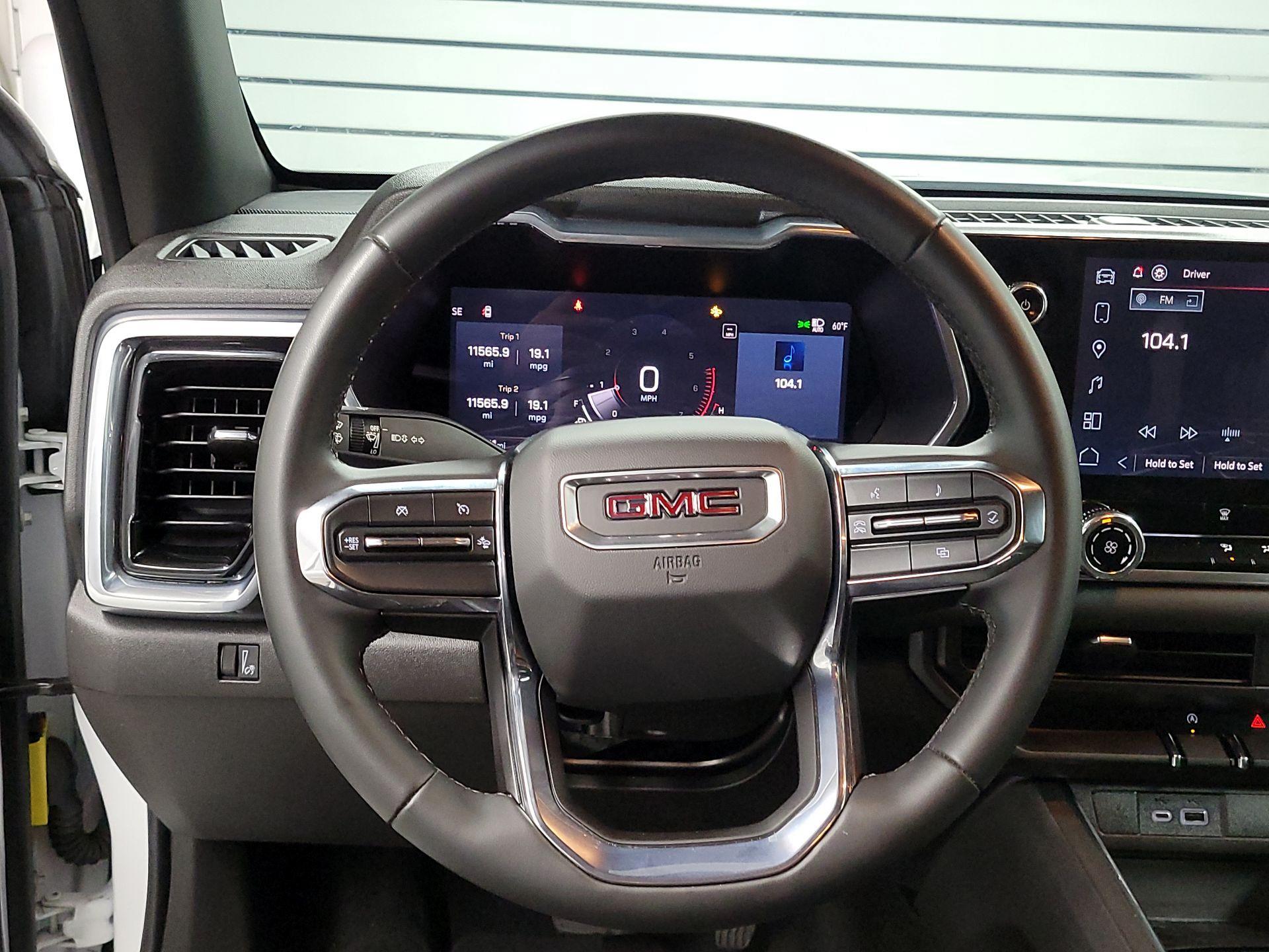 Thumbnail: 2024 GMC Canyon - 10